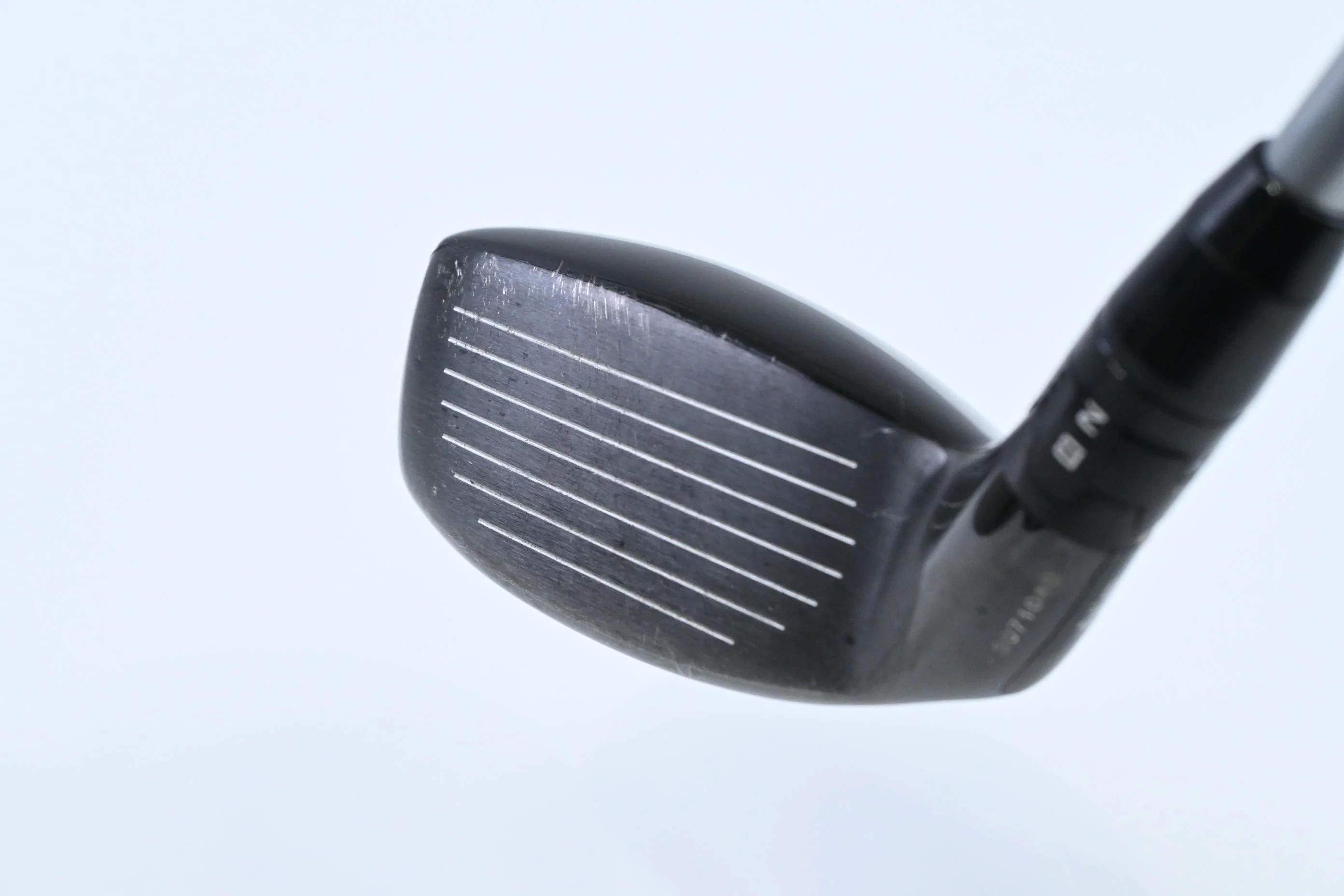 Titleist TSi3 #2 Hybrid / 18 Degree / Senior Flex Fujikura AirSpeeder 50 Shaft - Image 4