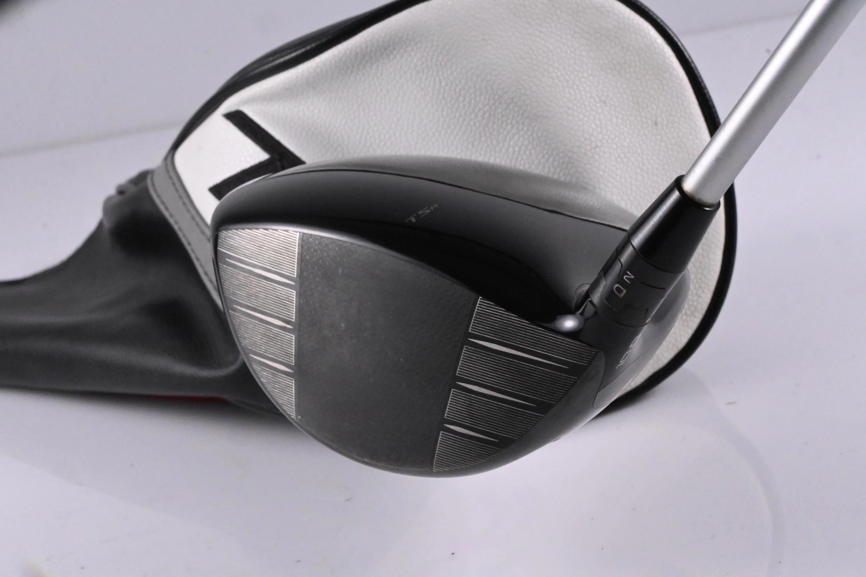 Titleist TSR1 Driver / 10 Degree / Regular Flex MMT Speedmesh 40 Shaft - Image 4