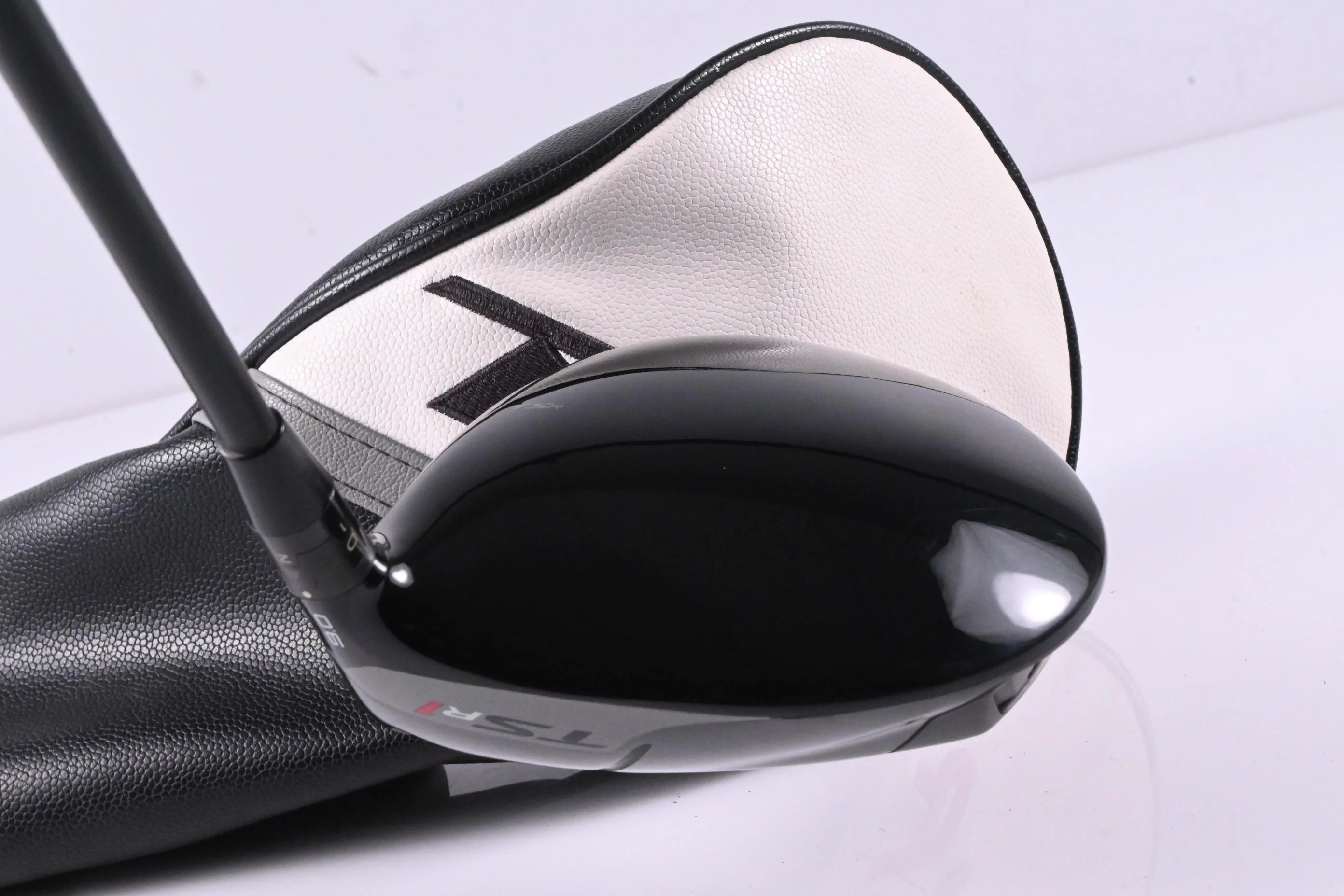 Titleist TSR1 Driver / 9 Degree / Regular Flex Hzrdus Red CB 50 Shaft - Image 5
