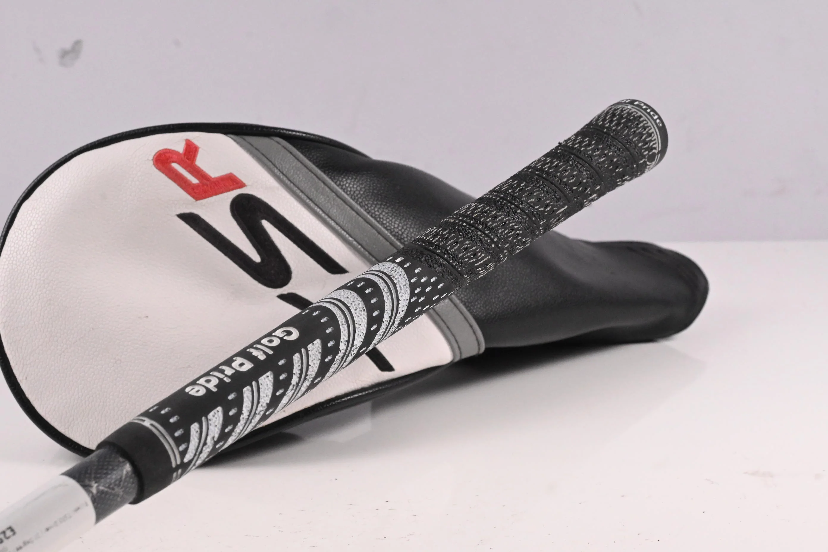 Titleist TSR2 Driver / 10 Degree / Stiff Flex Tensei AV Blue 55 Shaft w/ SFW - Image 9