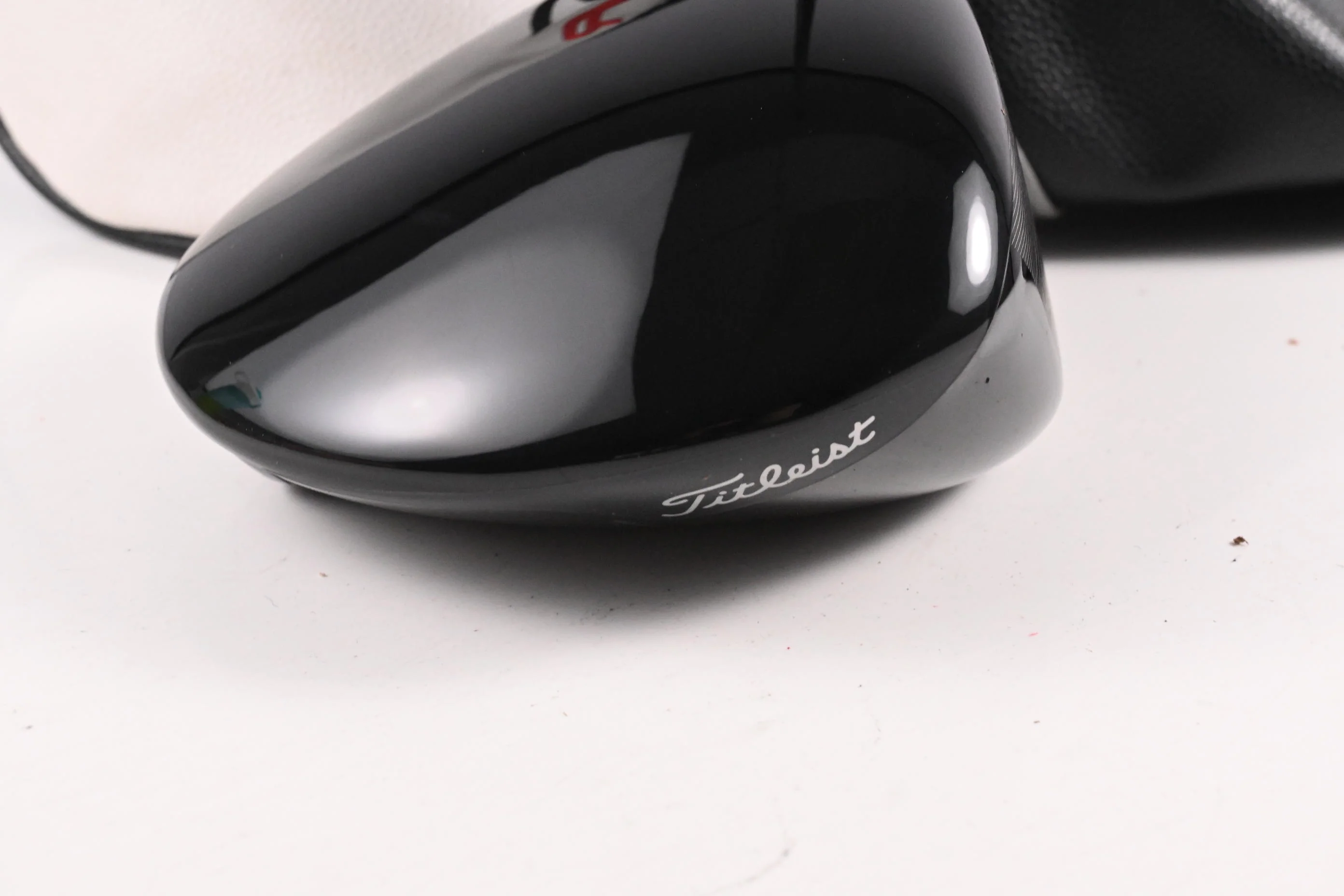 Titleist TSR2 Driver / 10 Degree / Stiff Flex HZRDUS GEN4 Black 60 Shaft - Image 3