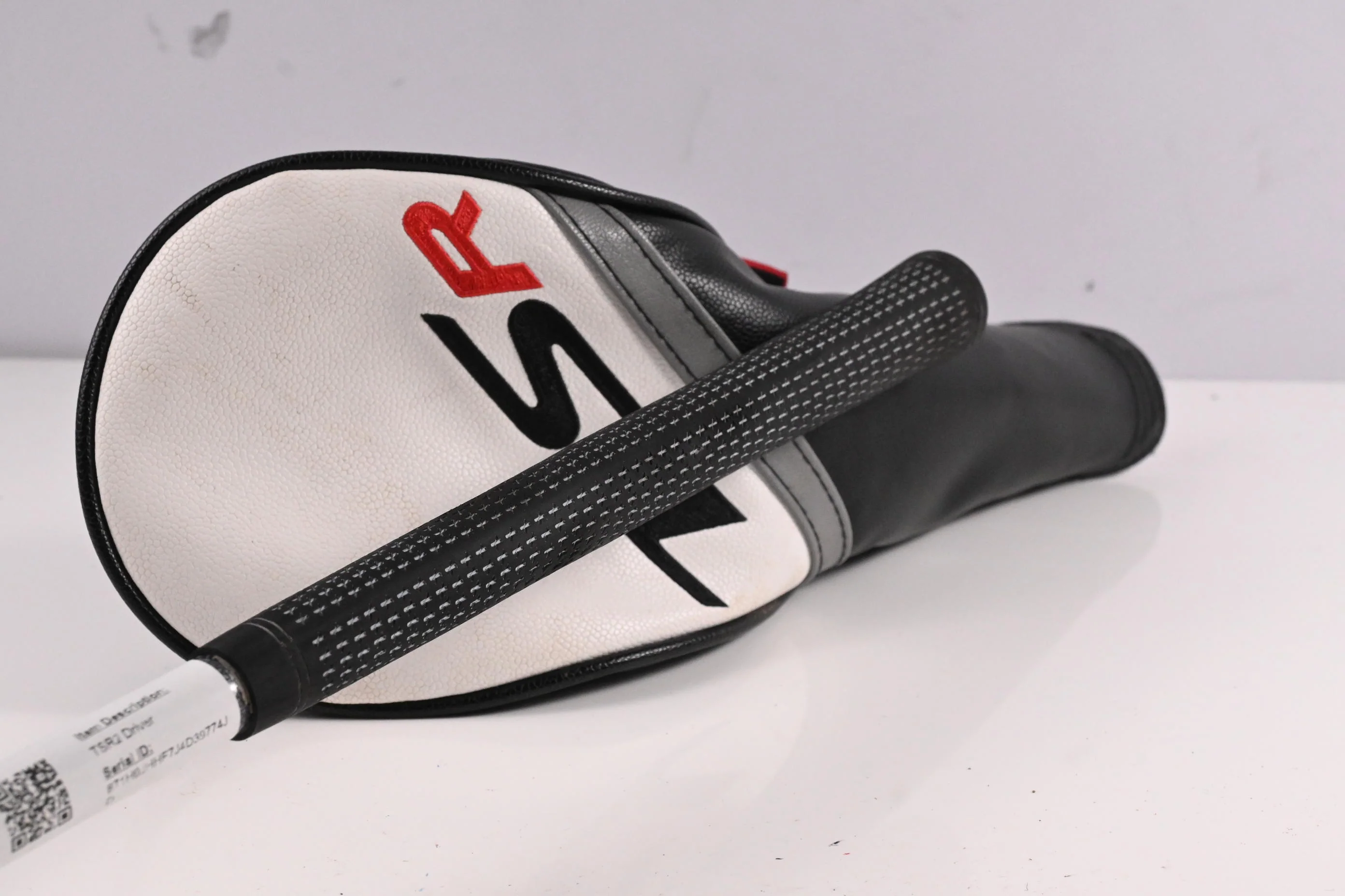 Titleist TSR2 Driver / 9 Degree / Regular Flex Tensei AV Blue 55 Shaft - Image 8