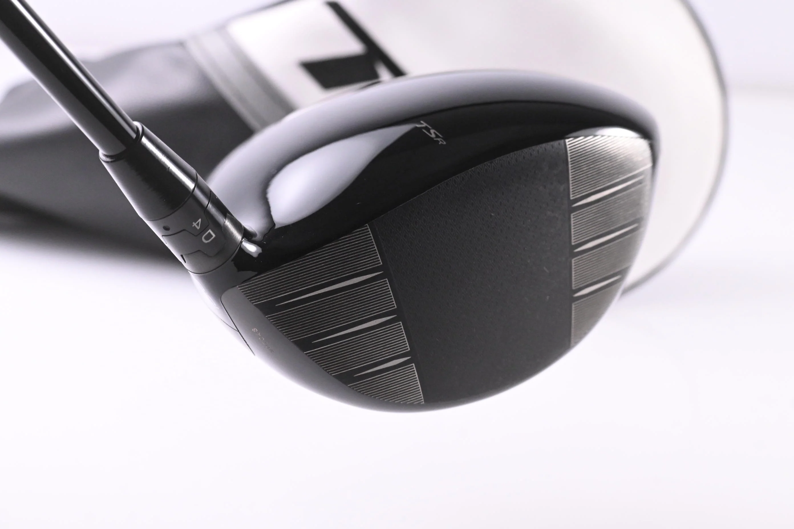 Left HAnd Titleist TSR2 Driver / 10 Degree / Regular Flex Tensei AV Blue 55 Shaft - Image 4