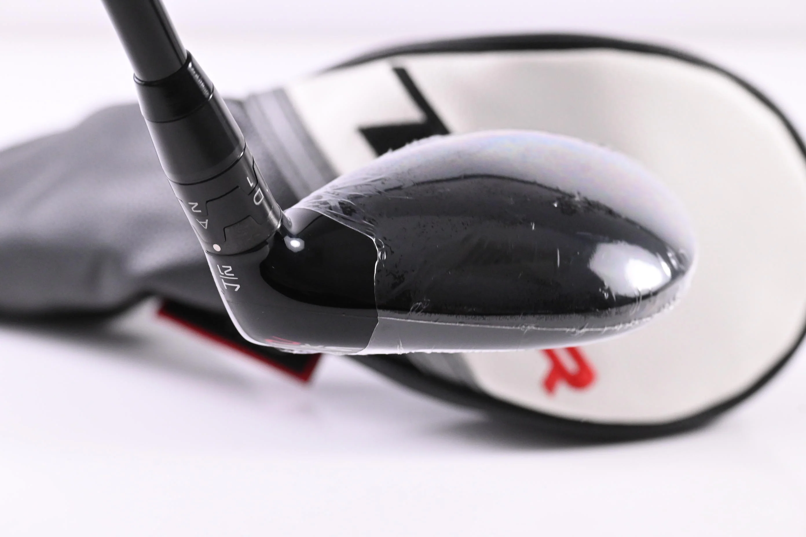 Titleist TSR2 #4 Hybrid / 21 Degree / Regular Flex Tensei AV Blue 65 Shaft - Image 4