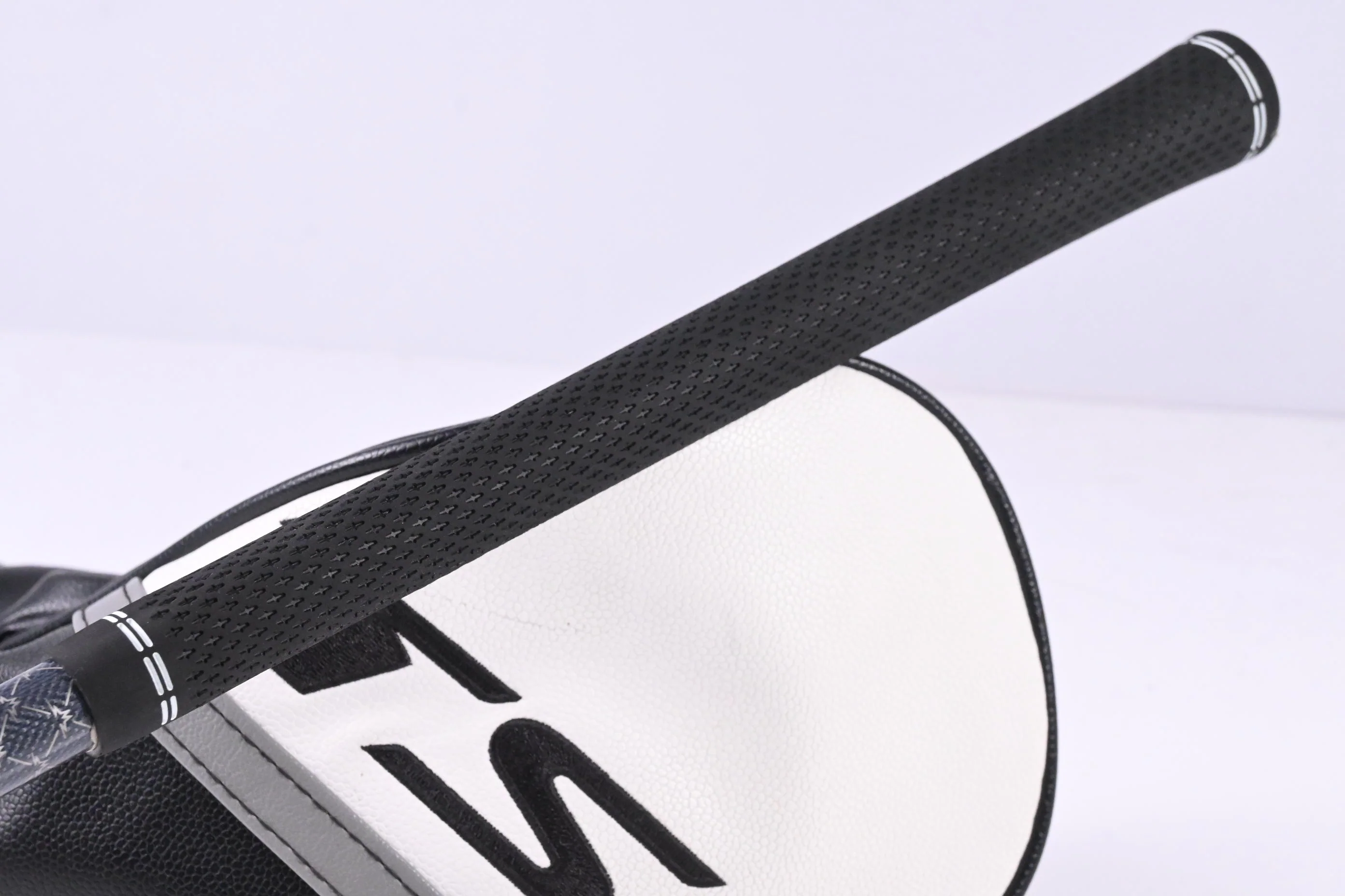 Titleist TSR3 Driver / 9 Degree / Regular Flex Tensei AV Blue 65 Shaft - Image 8