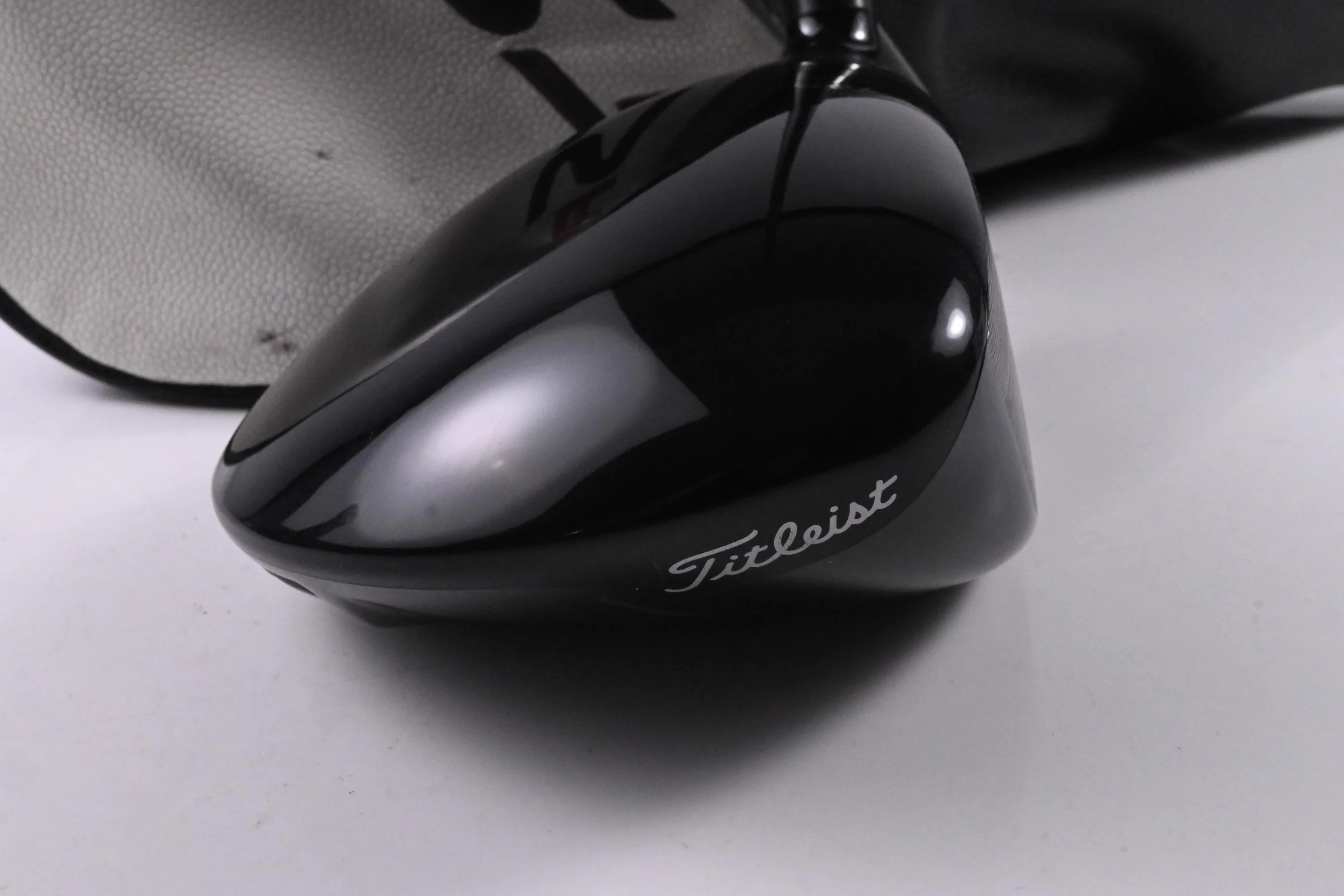 Titleist TSR3 Driver / 8 Degree / Stiff Flex HZRDUS Smoke Black 60 Shaft - Image 3