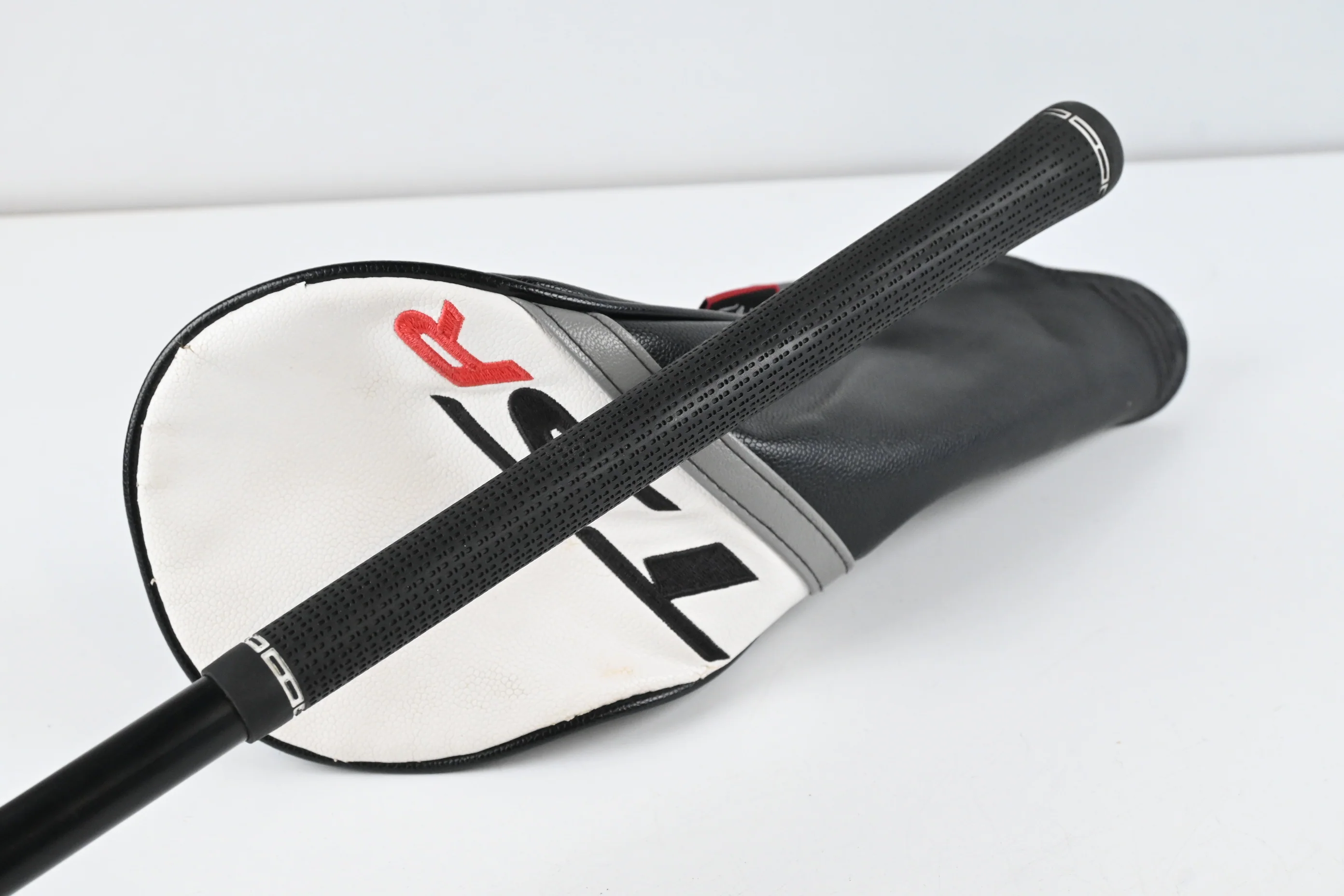 Titleist TSR3 Driver / 8 Degree / Stiff Flex HZRDUS Black 60 Shaft - Image 8