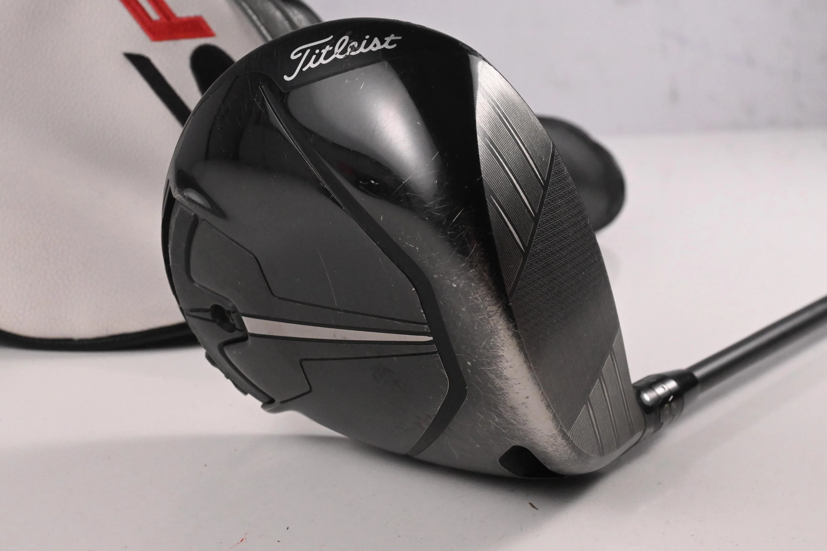 Titleist TSR3 Driver / 9 Degree / Regular Flex HZRDUS CB Red 50 Shaft