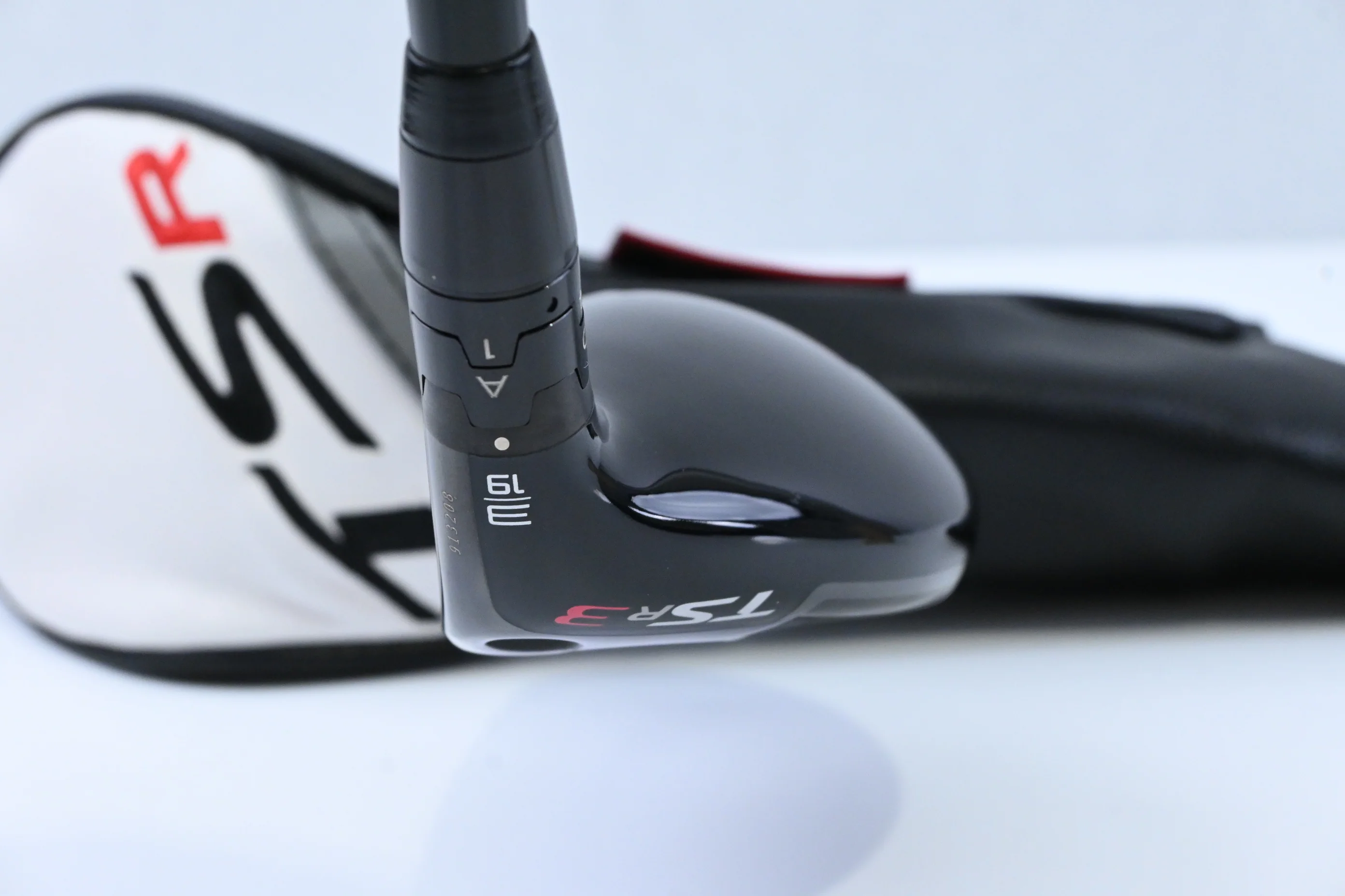 Titleist TSR3 #3 Hybrid / 19 Degree / Stiff Flex HZRDUS Gen4 Black 80 Shaft - Image 5
