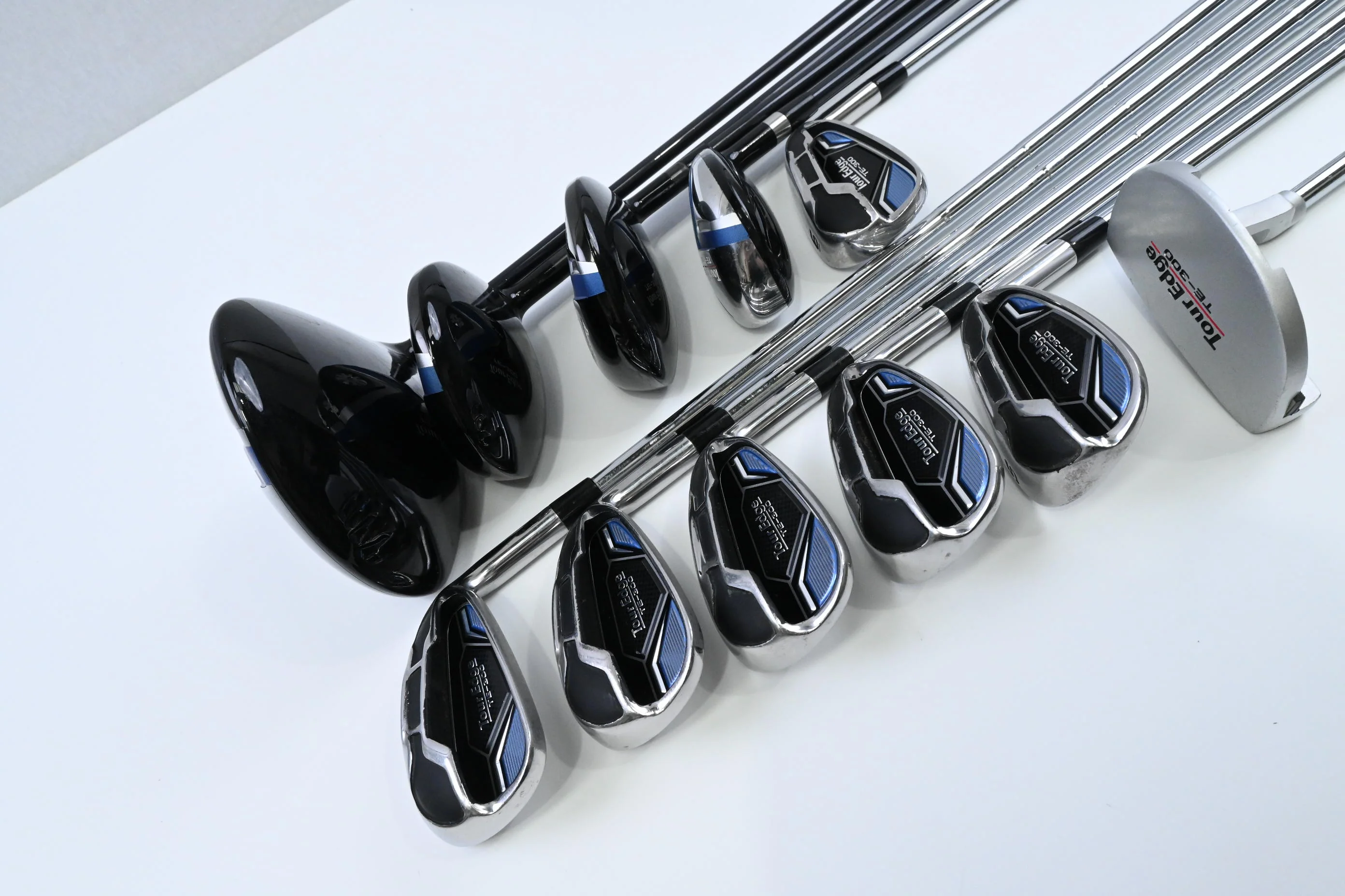 Tour Edge TE-300 Package Set / Woods, Hybrid, Irons, Putter, Bag - Image 3