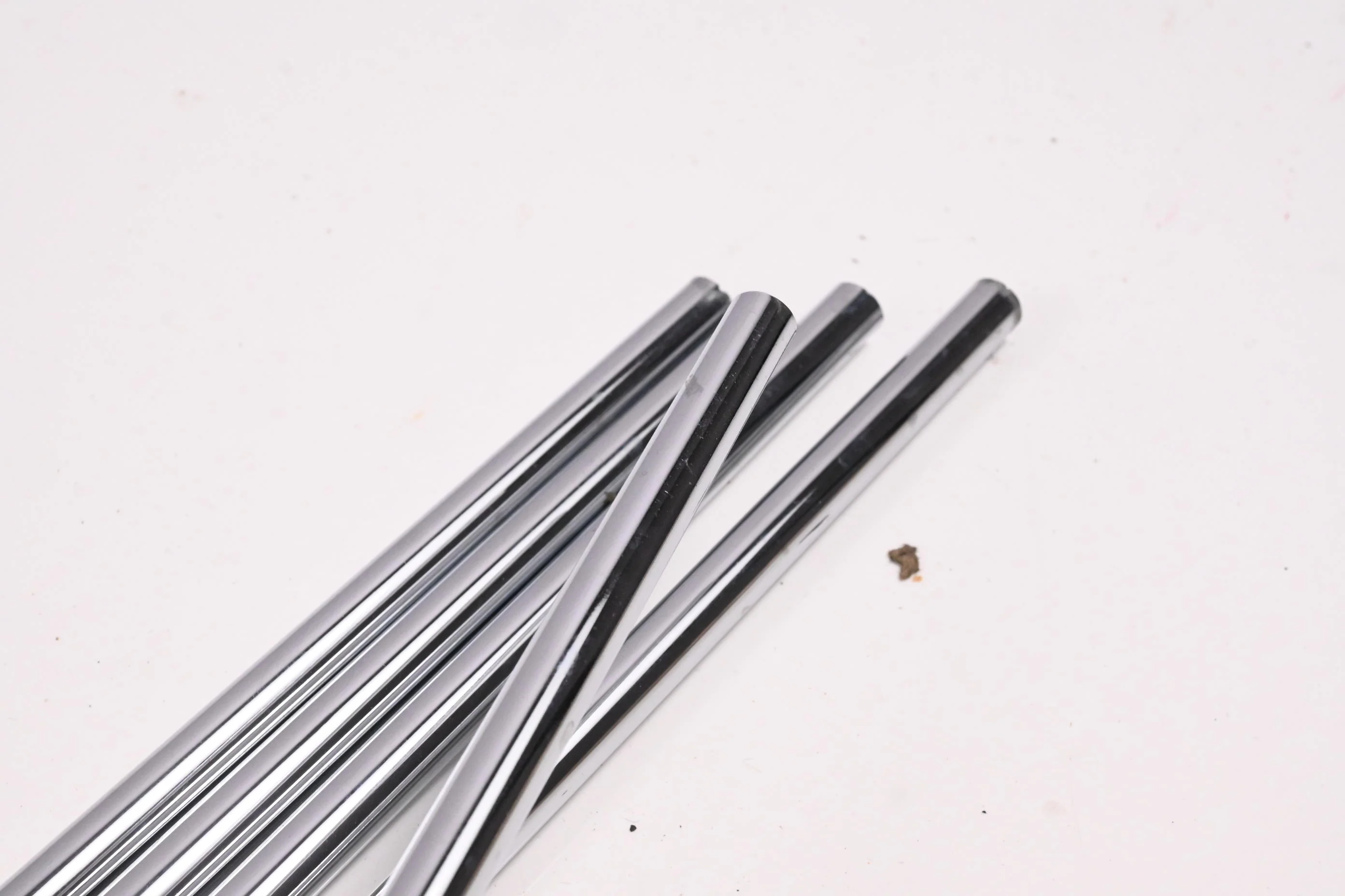 True Temper AMT Silver Iron Shafts / Stiff Flex / Set of 5 / .355" Tip - Image 3