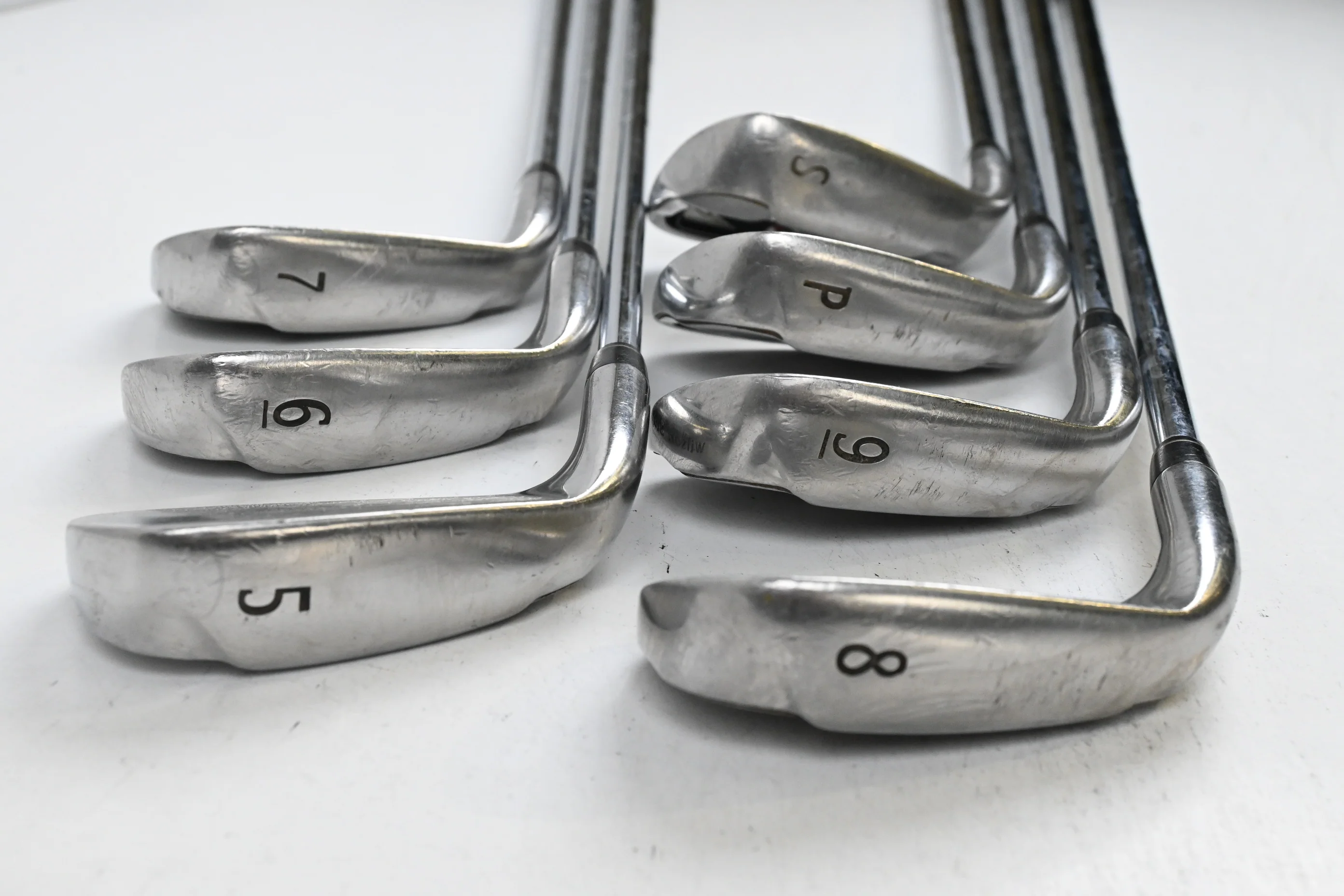 Wilson D100 Irons / 5-PW+SW / Uniflex Steel Shafts - Image 4