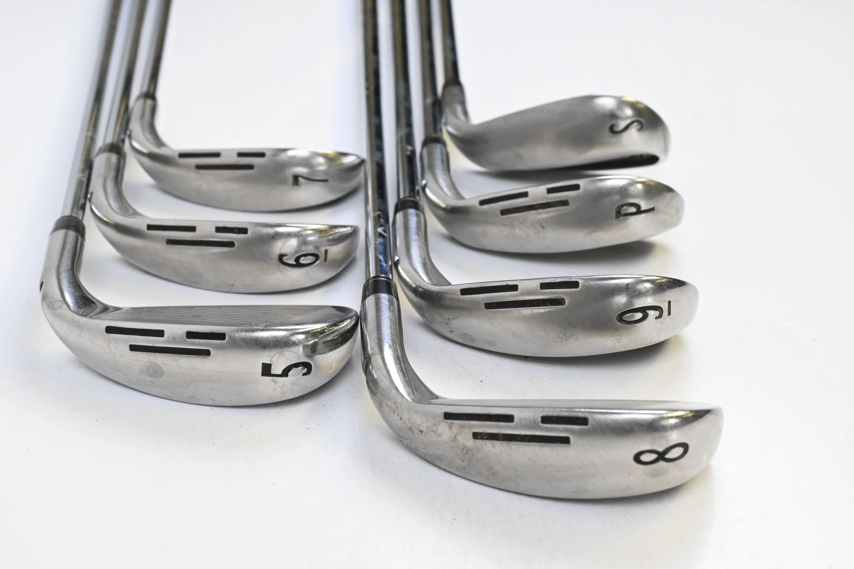 Left Hand Wilson D9 Irons / 5-PW+SW / Regular Flex KBS MAX Ultralite Shafts - Image 4