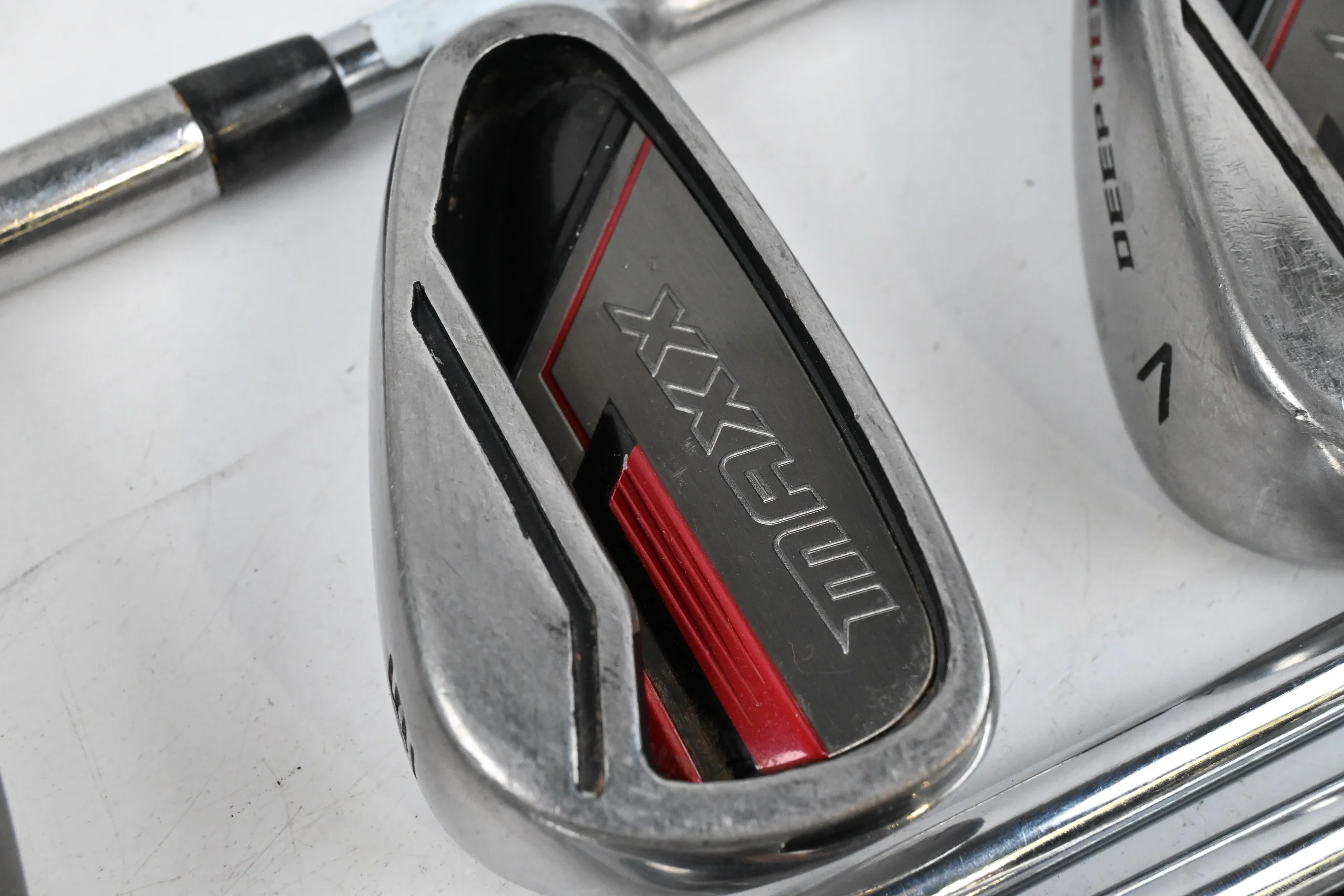 Wilson Deep Red Maxx Irons / 5-PW+SW / Regular Flex Wilson Deep Red Maxx Shafts
