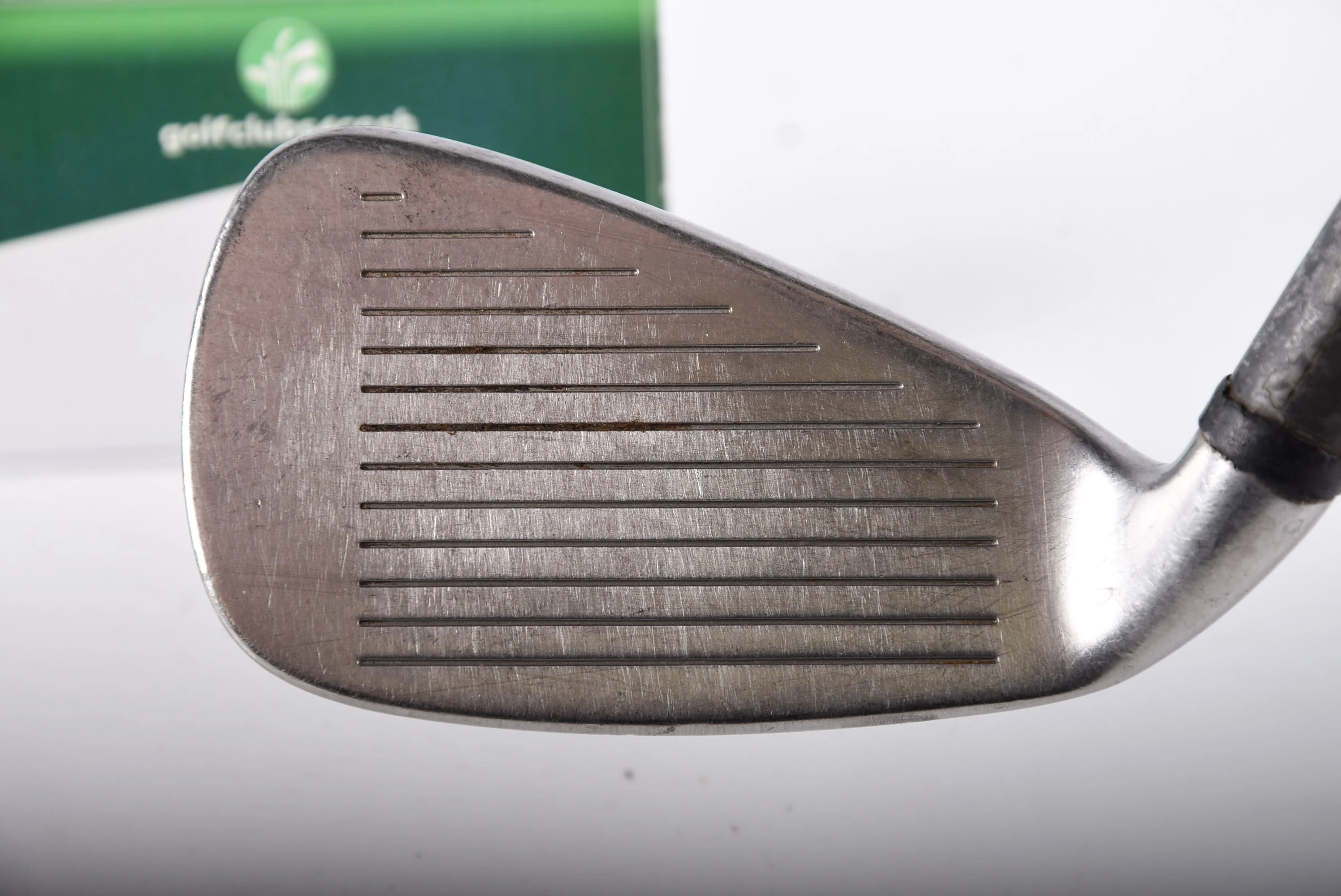 Wilson Deep Red II #6 iron / Regular Flex Wilson Tri-Ply Shaft - Image 2