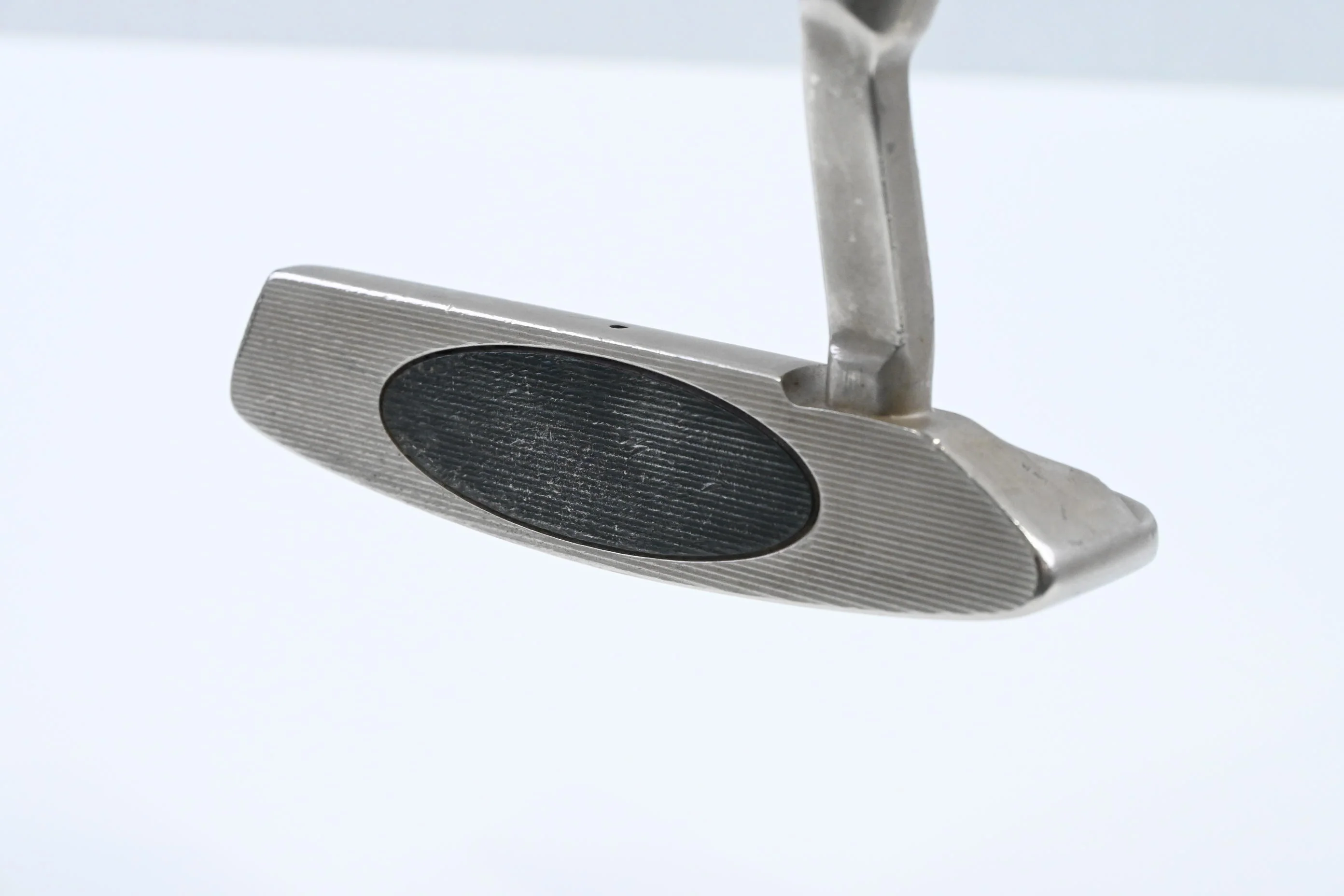 Wilson Deep Red II Putter / 35 Inch - Image 2