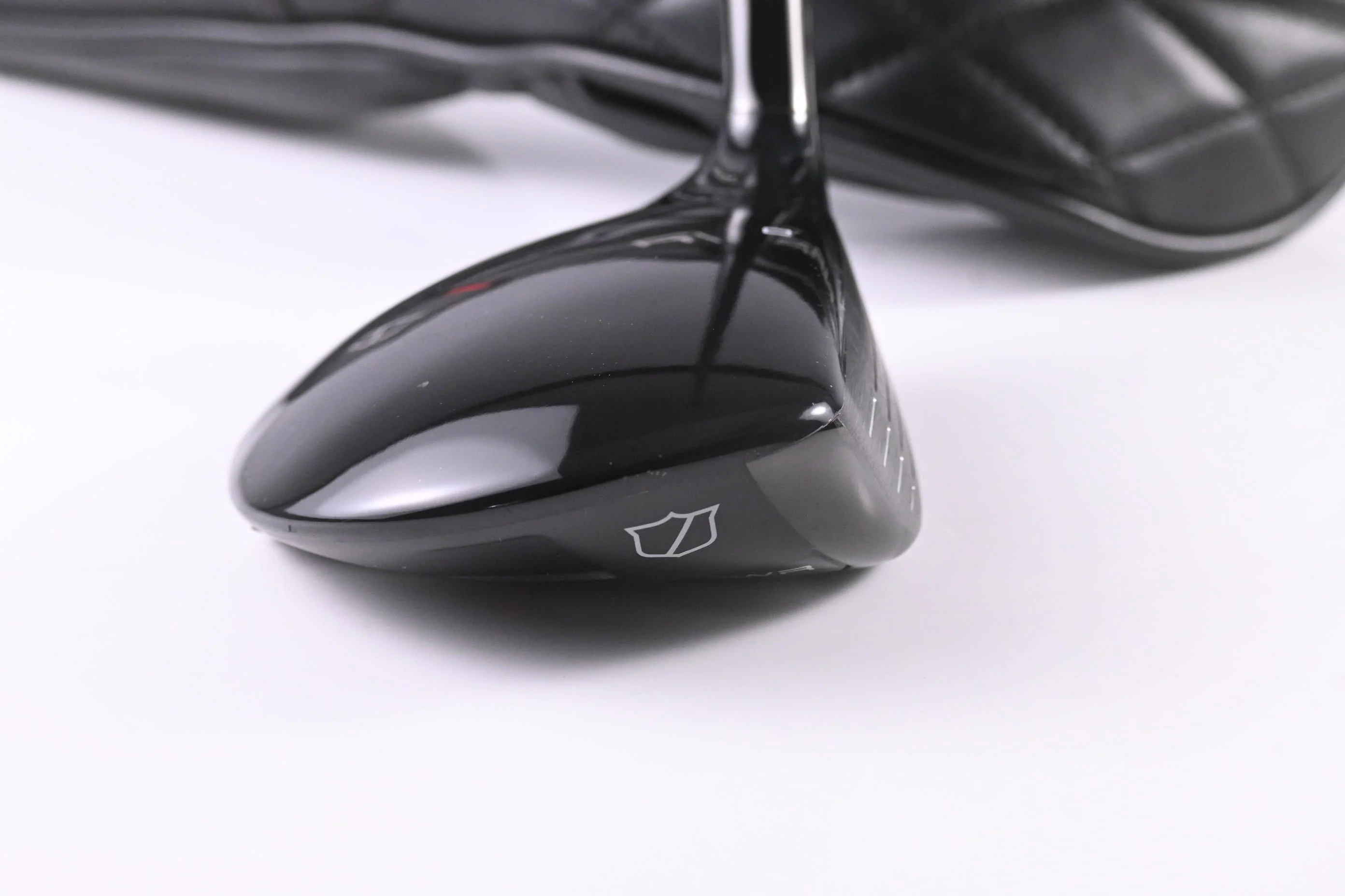 Wilson DYNAPWR Max 2025 #5 Wood / 18 Degree / Regular Flex UST LinQ Red 6 M40X - Image 3