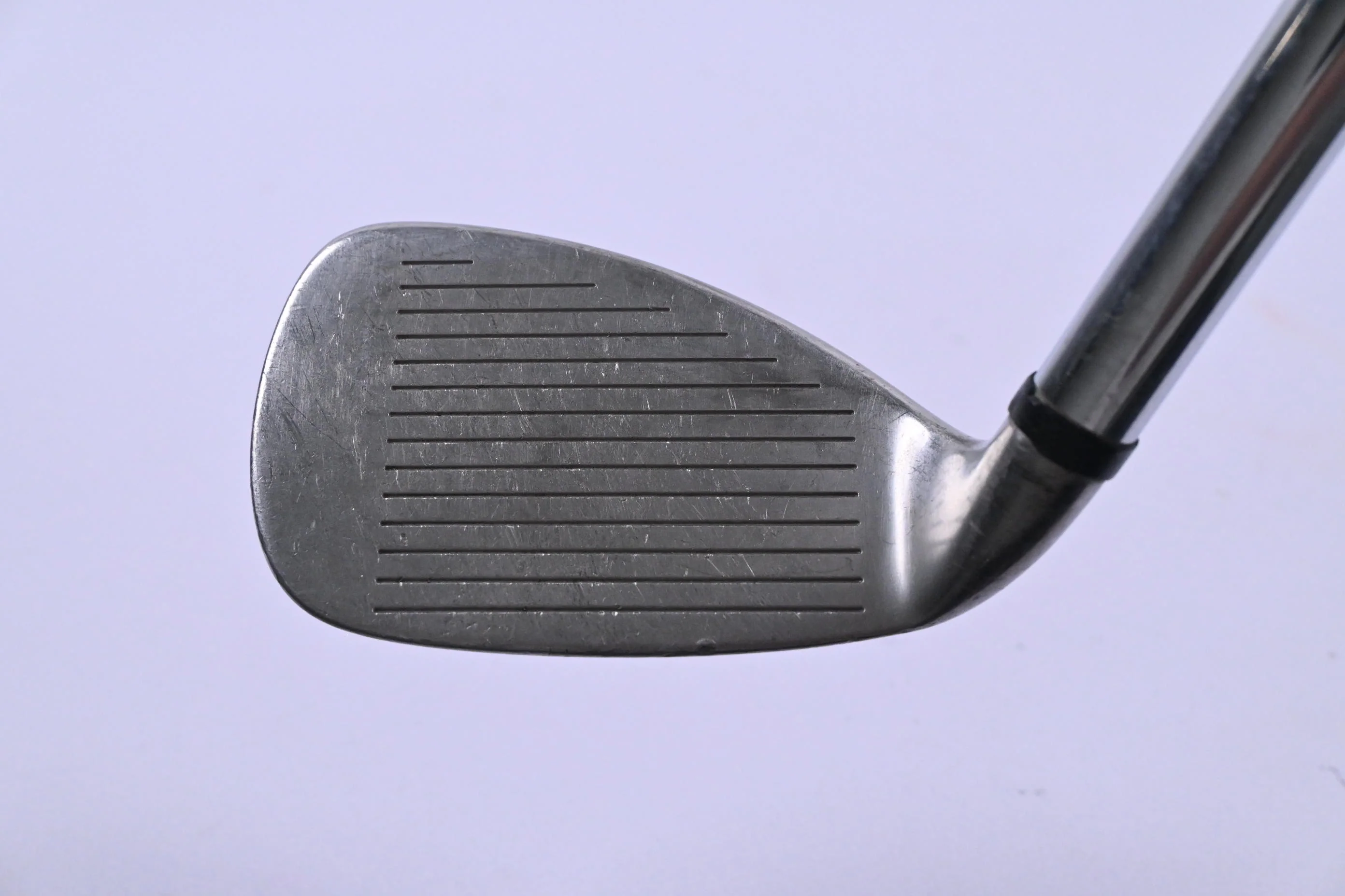 Wilson Fat Shaft Sand Wedge / 56 Degree / Regular Flex Fat Shaft Platinum - Image 2