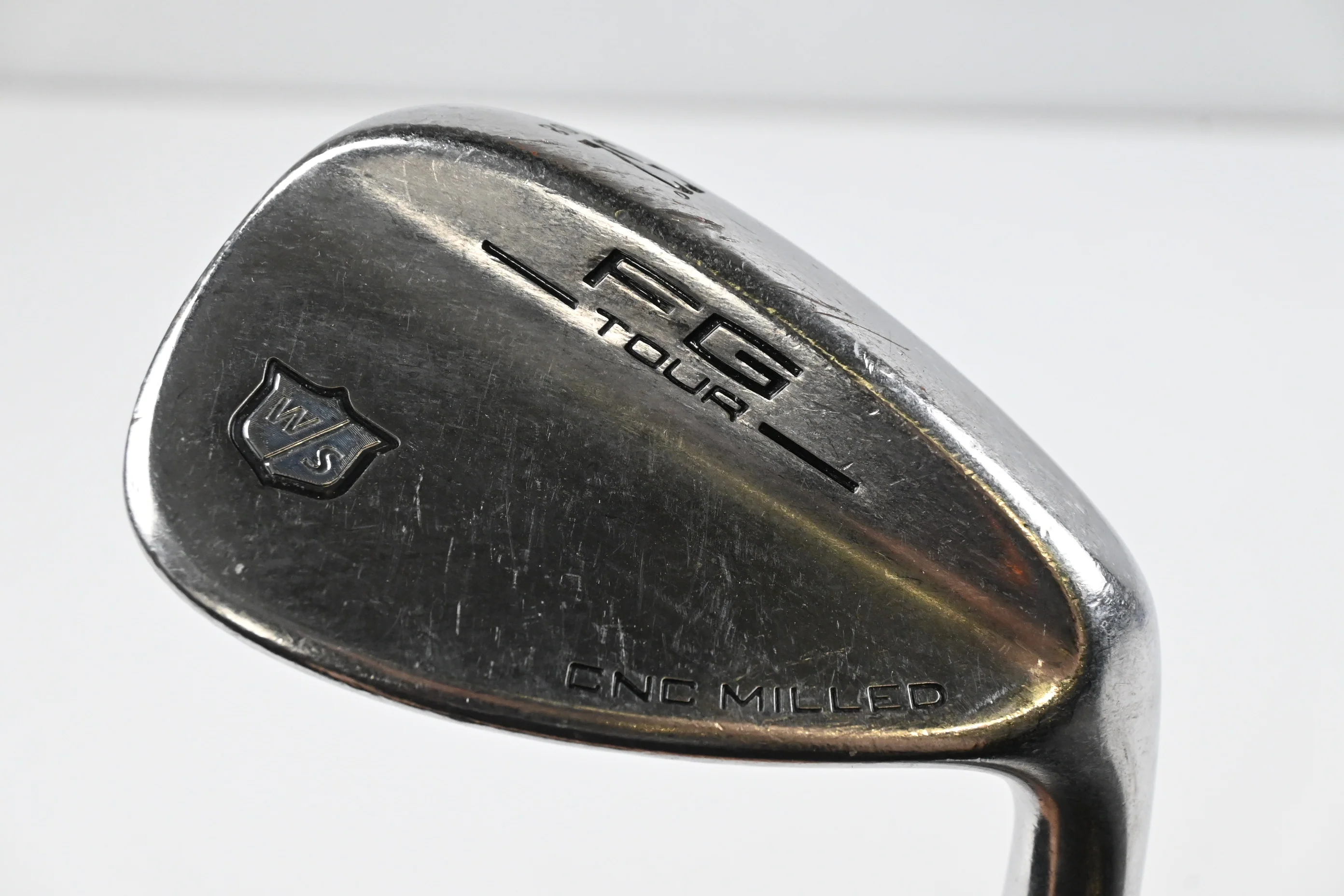 Wilson FG Tour Gap Wedge / 52 Degree / Wedge Flex Dynamic Gold Shaft