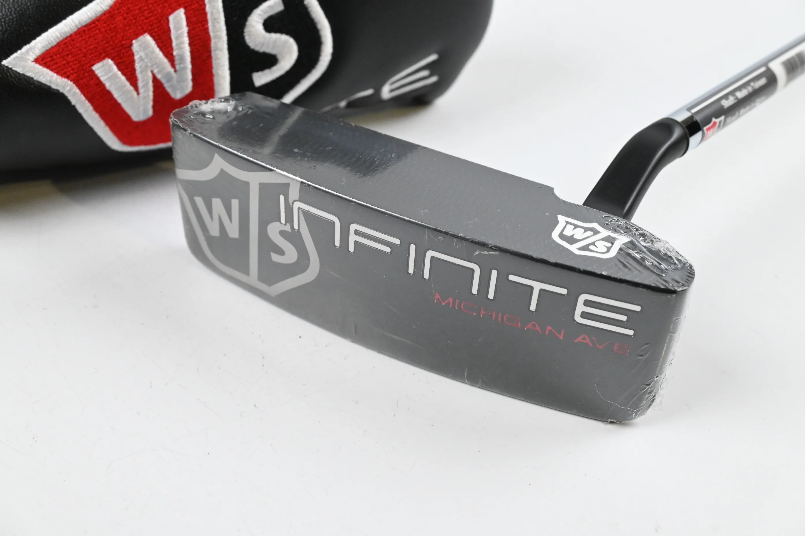 Wilson Infinite Michigan Ave 2018 Putter / 34 Inch