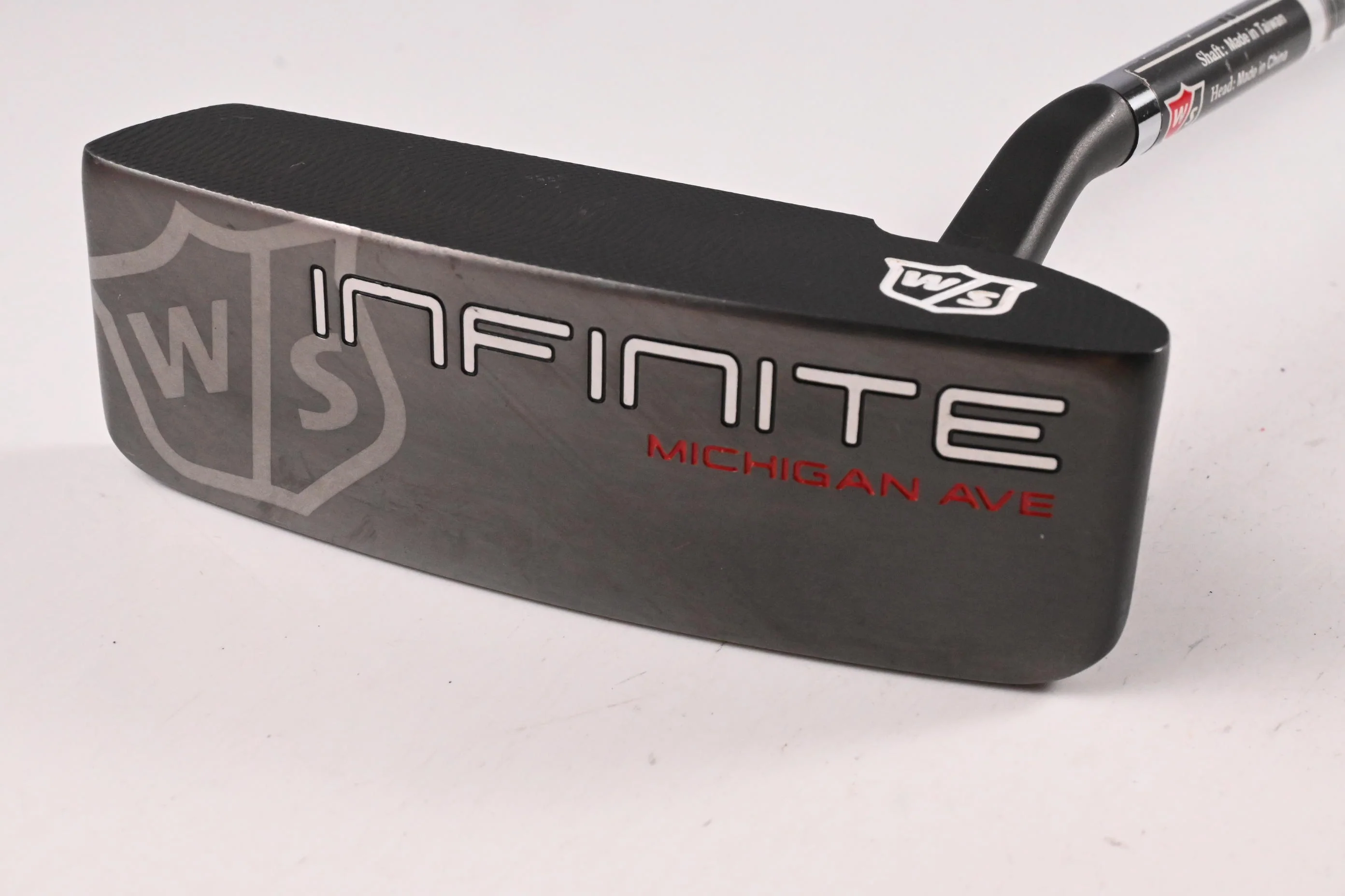 Wilson Infinite Michigan Ave 2018 Putter / 34 Inch - Image 2
