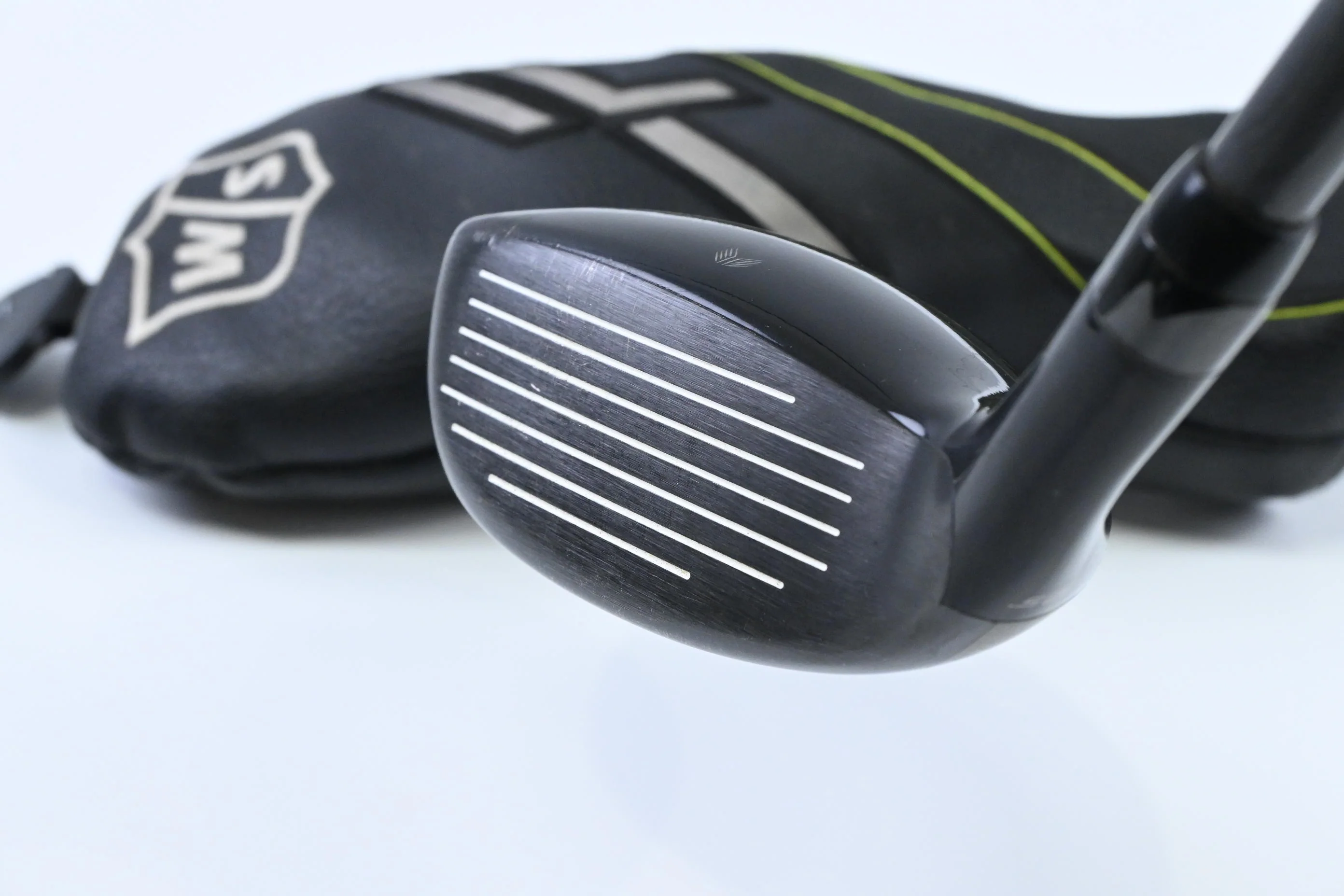 Wilson Launch Pad 2022 #4 Hybrid / 22.5 Degree / Regular Flex Evenflow 65 Shaft - Image 4