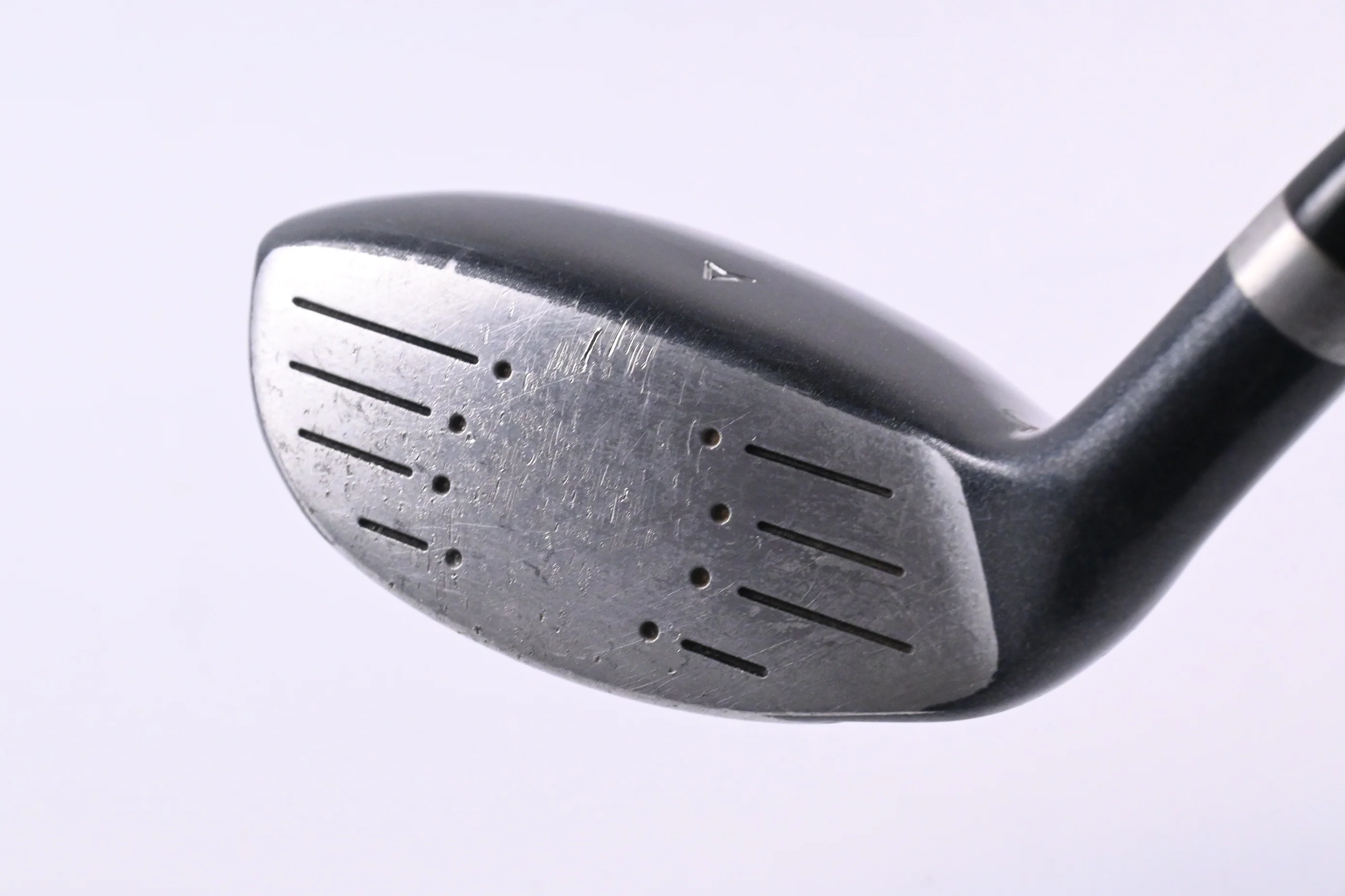 Wilson Reflex #4 Hybrid / 21 Degree / Regular Flex Wilson Graphite Shaft - Image 4