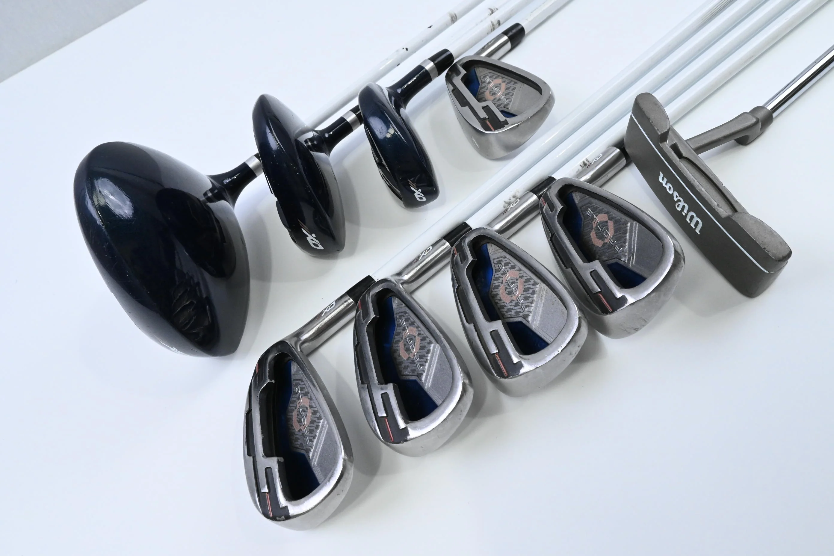 Ladies Wilson Profile XO Package Set / Woods, Hybrid, Irons, Putter, Bag - Image 3