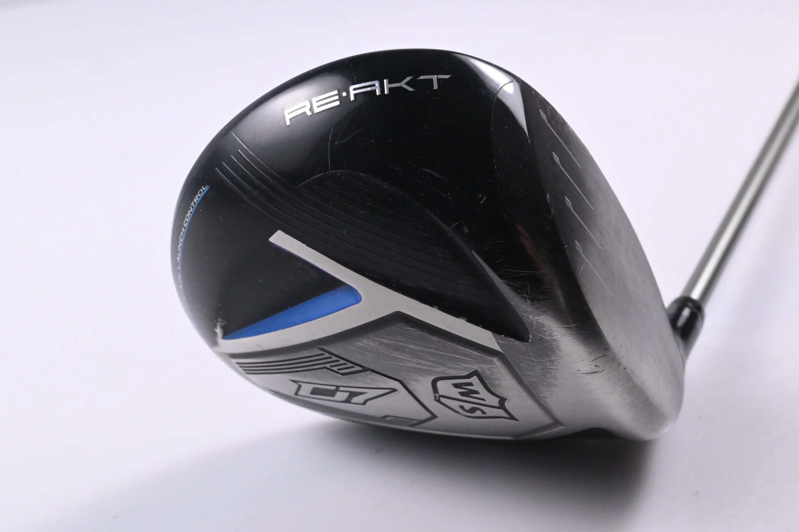 Wilson Staff D7 Driver / 10.5 Degree / Regular Flex Helium 46g Shaft