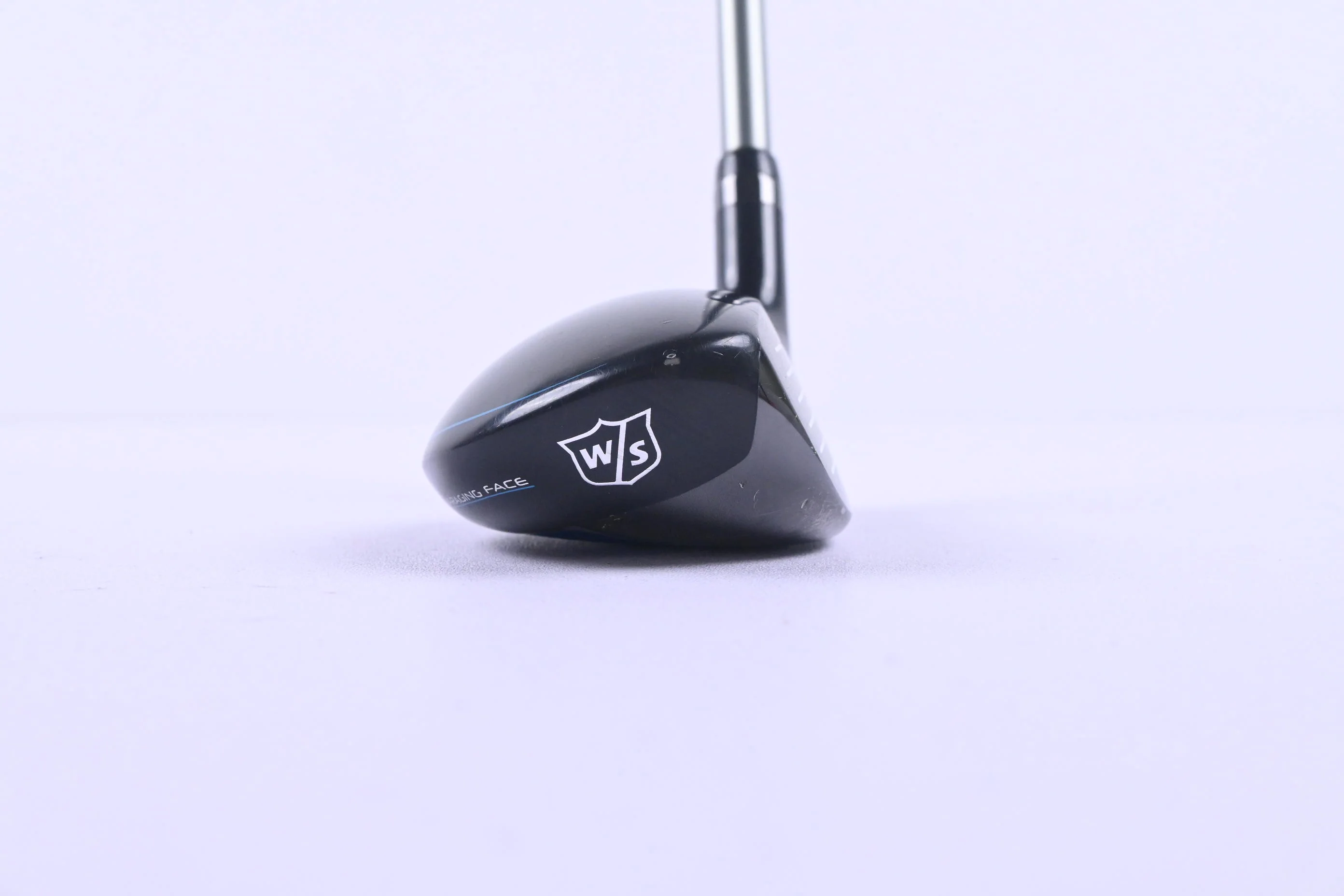 Wilson Staff D7 #4 Hybrid / 22 Degree / Regular Flex UST Mamiya Recoil 460 Shaft - Image 3