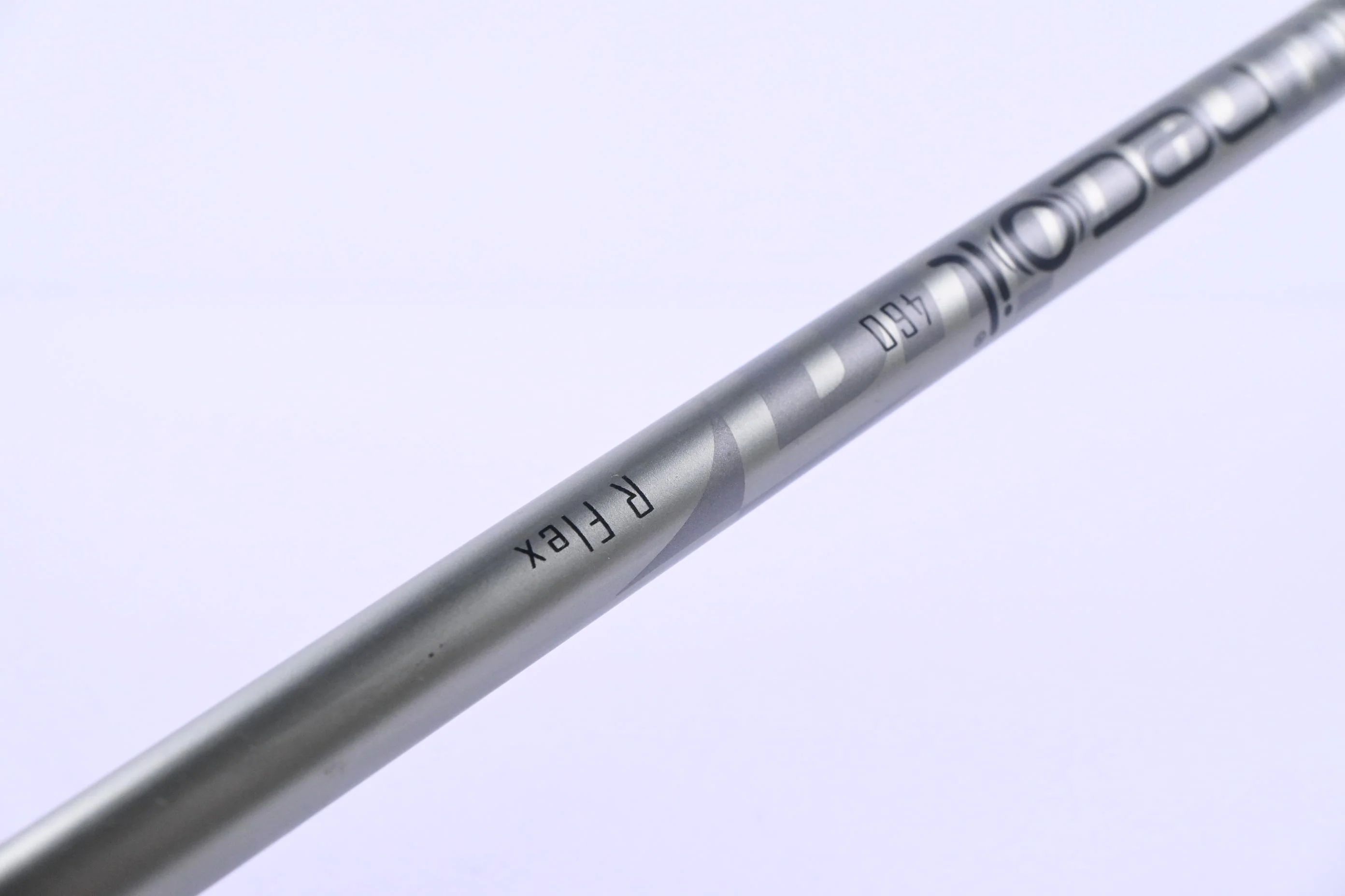 Wilson Staff D7 #4 Hybrid / 22 Degree / Regular Flex UST Mamiya Recoil 460 Shaft - Image 6