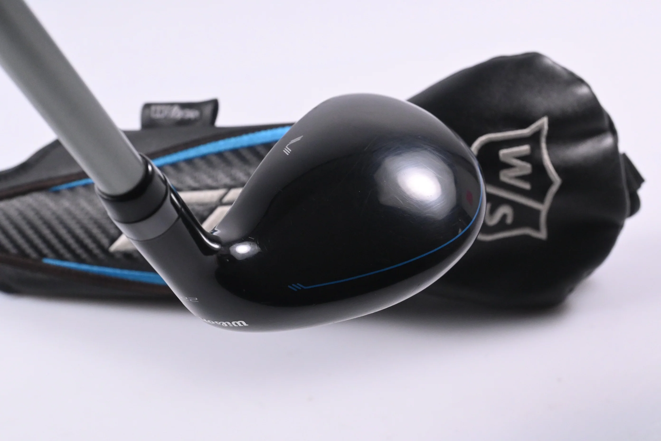 Wilson Staff D7 #4 Hybrid / 22 Degree / Regular Flex UST Recoil 460 Shaft - Image 5