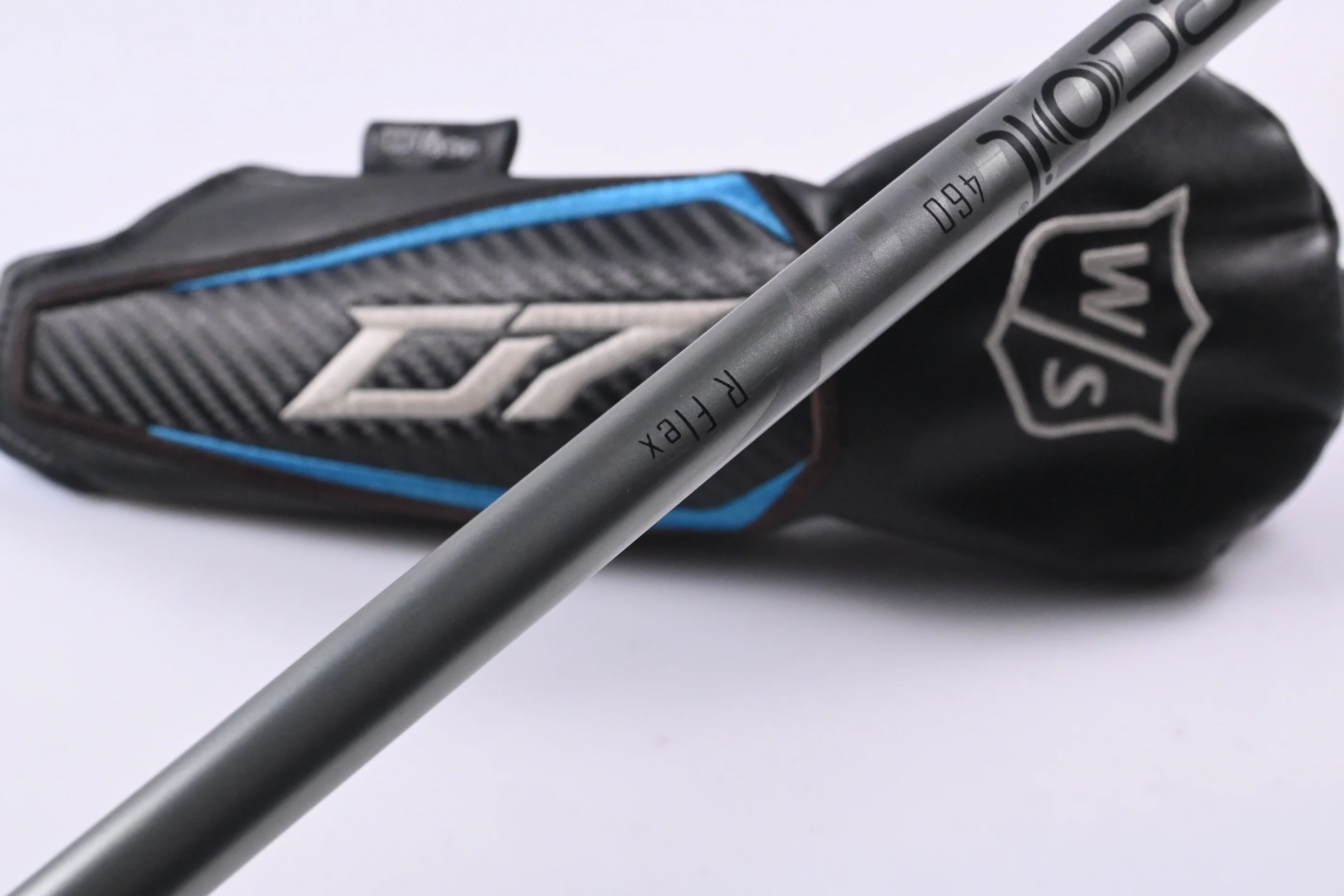Wilson Staff D7 #4 Hybrid / 22 Degree / Regular Flex UST Recoil 460 Shaft - Image 6