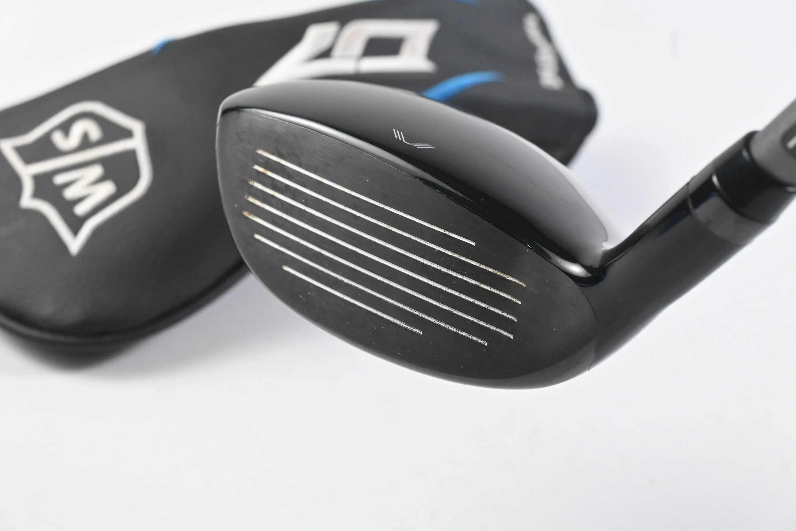 Wilson Staff D7 #3 Hybrid / 19 Degree / Regular Flex UST Mamiya Helium Shaft - Image 4