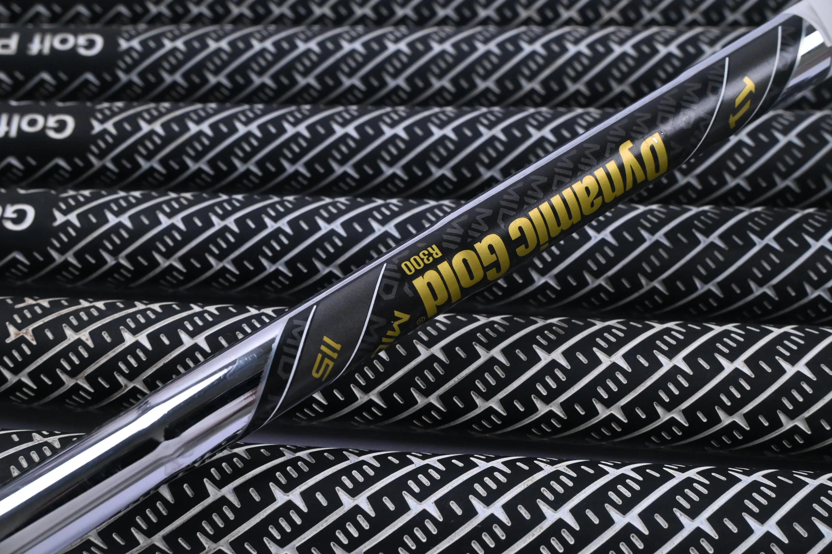 Wilson Staff Model 2024 CB Irons / 4-PW / Regular Flex Dynamic Gold 115 Shafts - Image 5