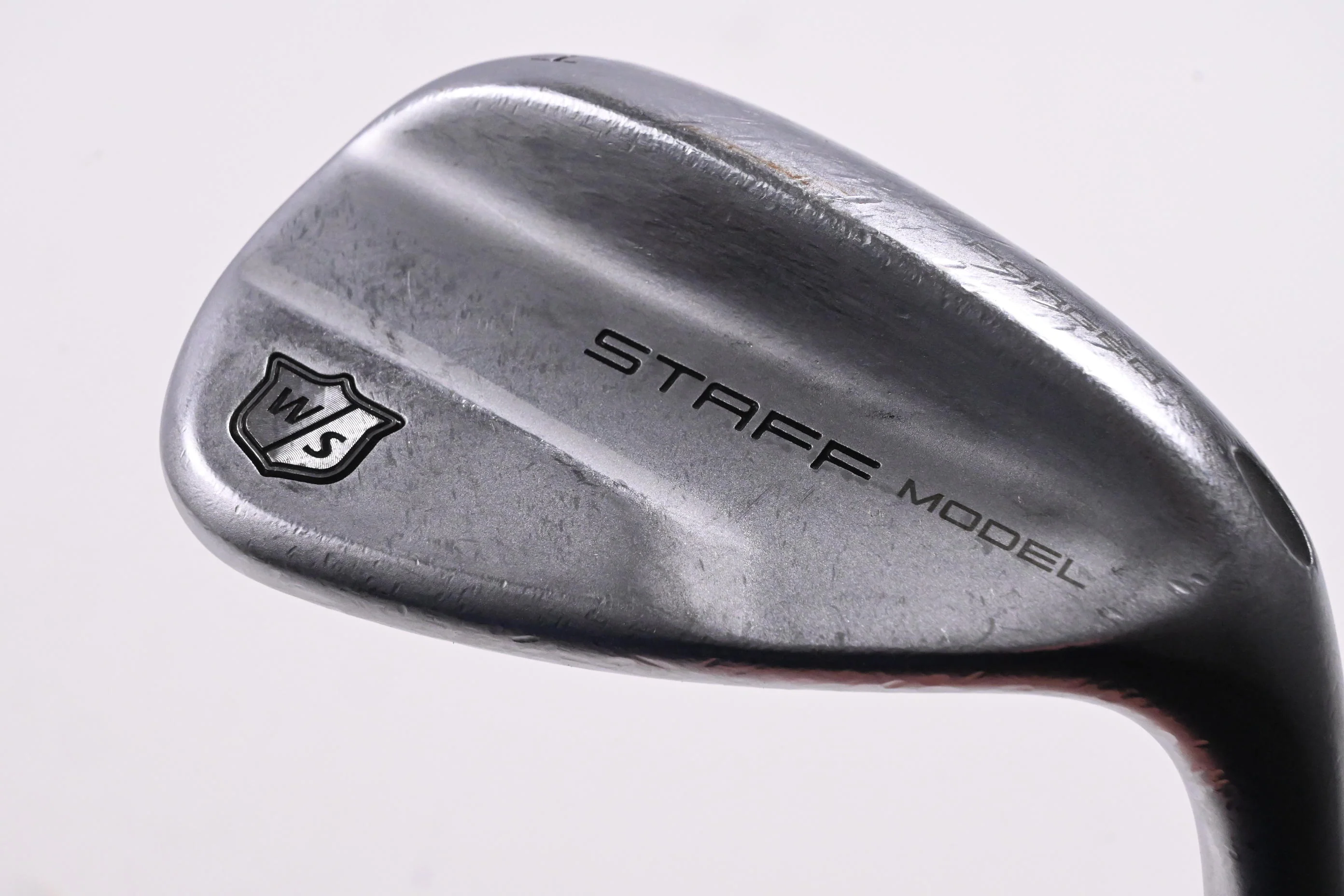 Wilson Staff Model Sand Wedge / 54 Degree / Stiff Flex Dynamic Gold S300 Shaft