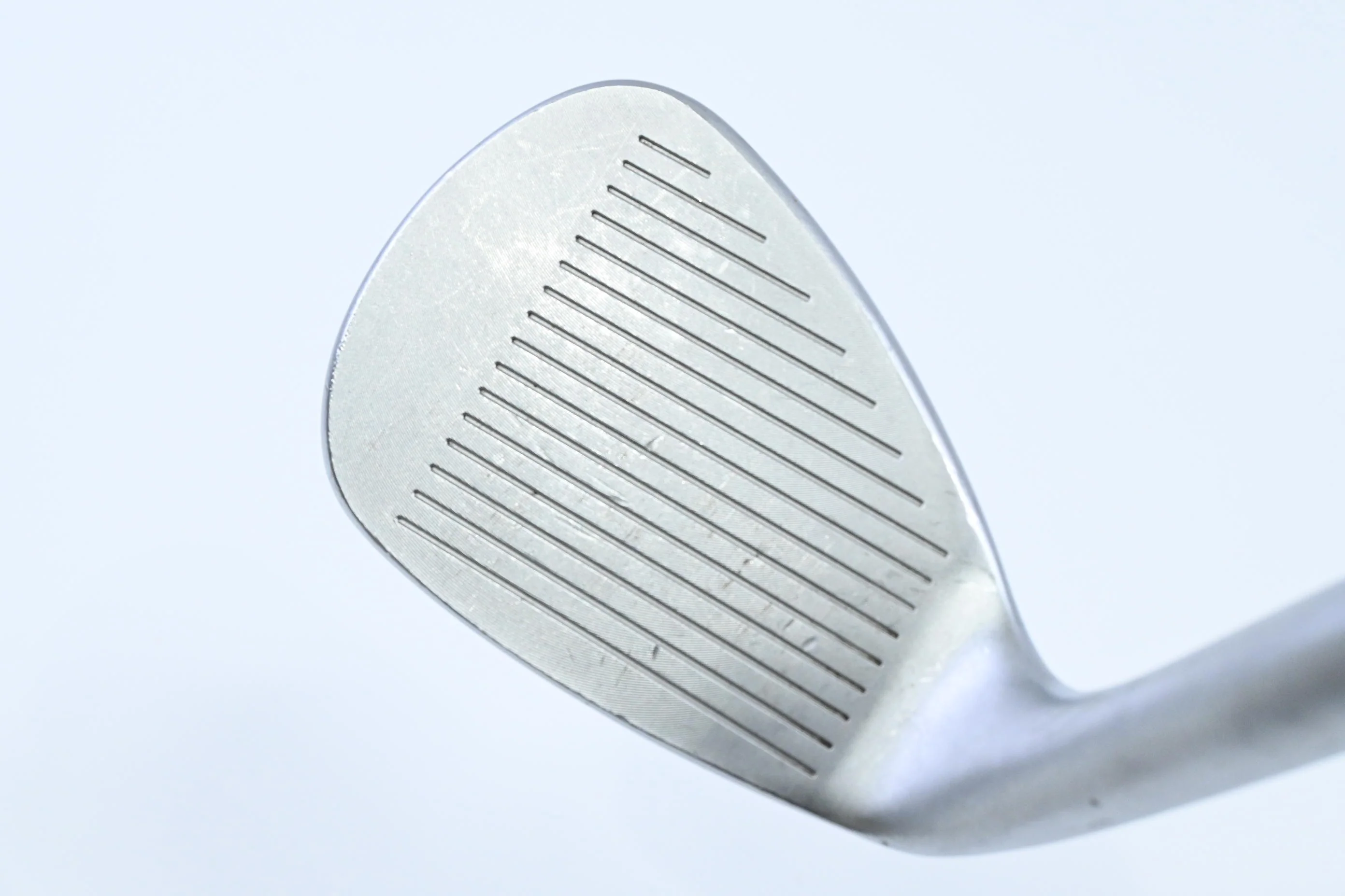 Wilson Staff Model Sand Wedge / 54 Degree / Wedge Flex Dynamic Gold AWT Shaft - Image 2