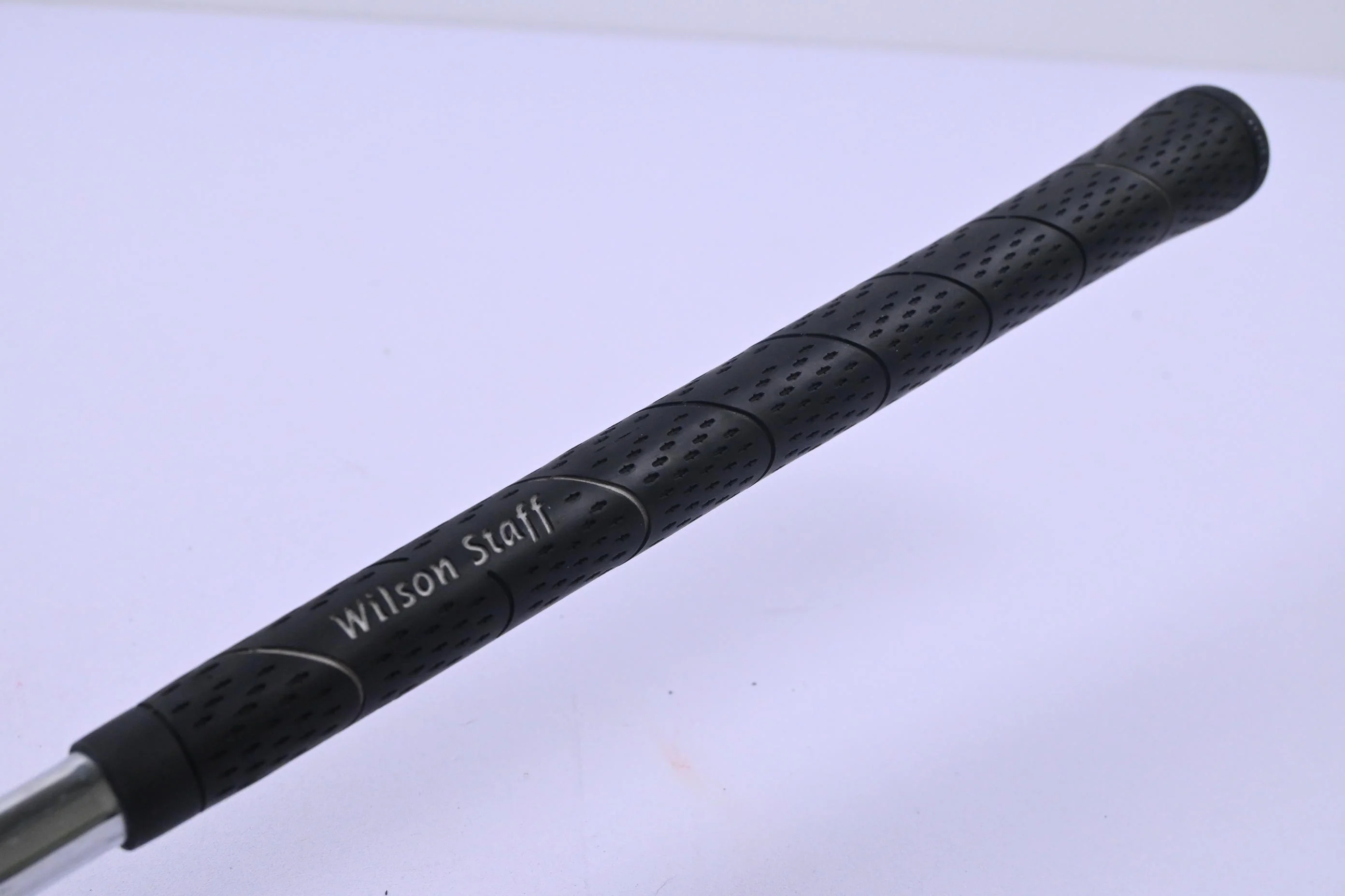 Wilson TW5 Gap Wedge / 52 Degree / Regular Flex Dynamic Gold R300 Shaft - Image 6