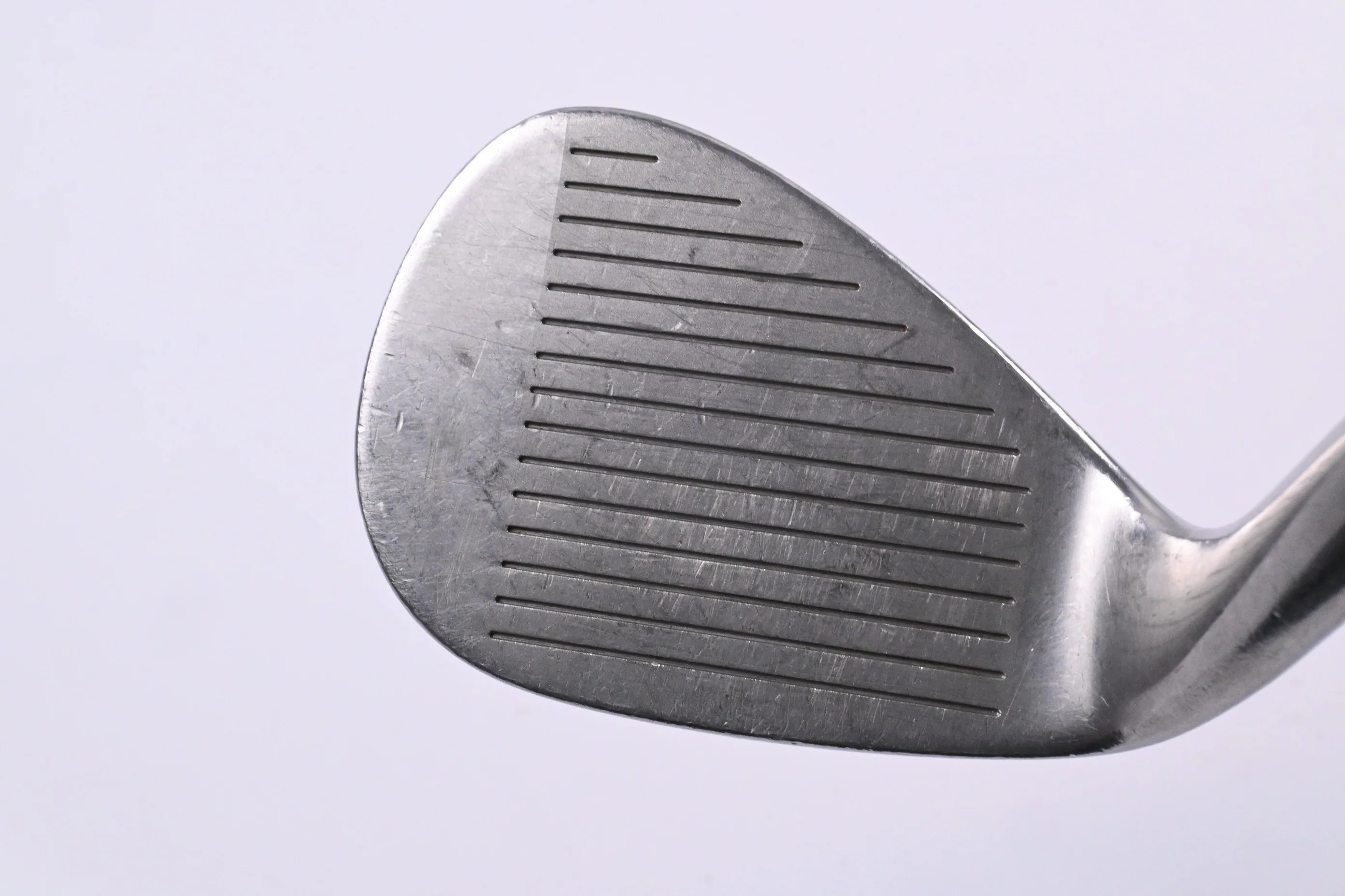 Wilson TW9 Sand Wedge / 54 Degree / Wedge Flex Dynamic Gold Shaft - Image 2