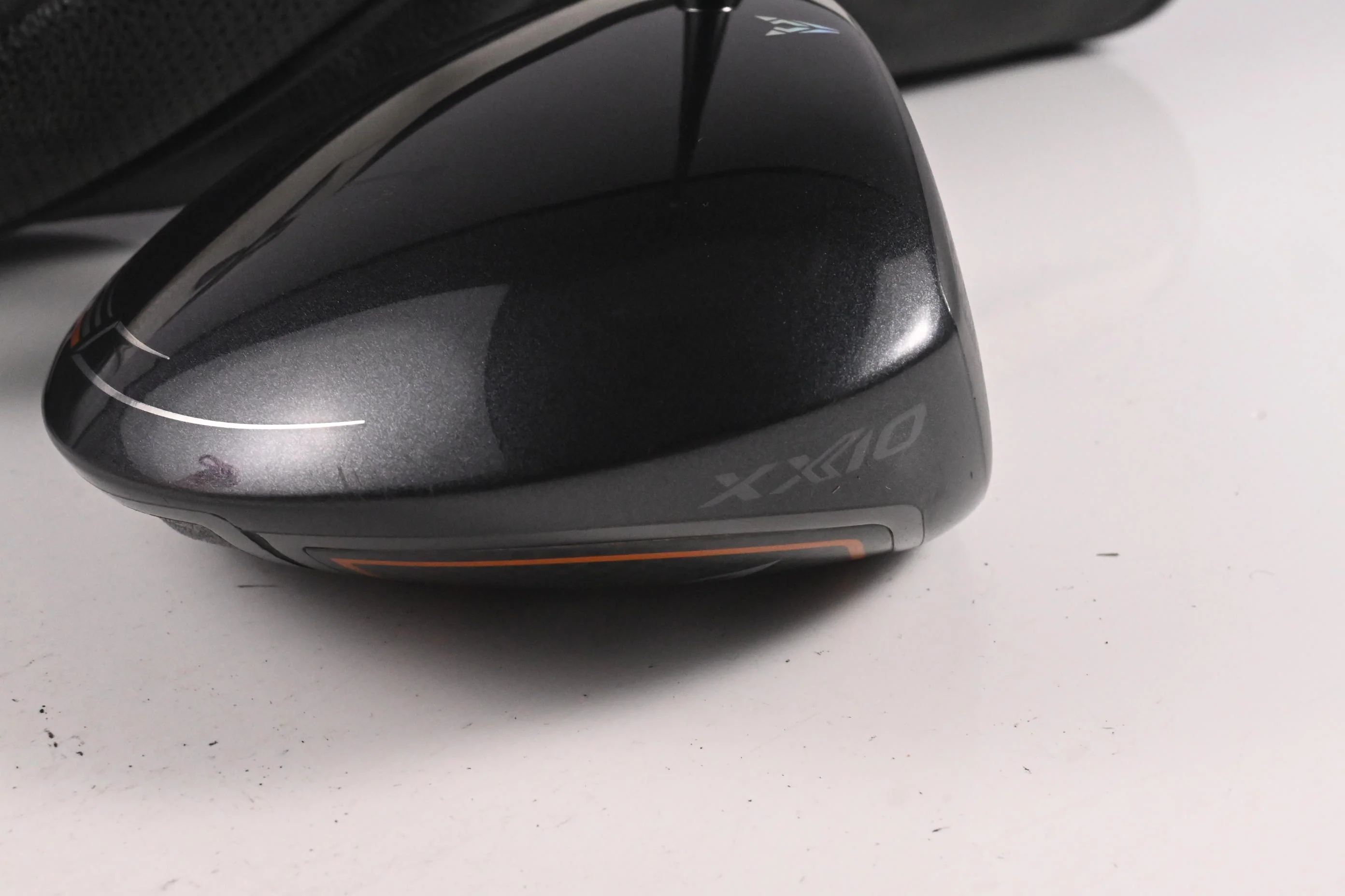 XXIO X Black Driver / 10.5 Degree / Regular Flex Miyazaki AX-1 44 Shaft - Image 3