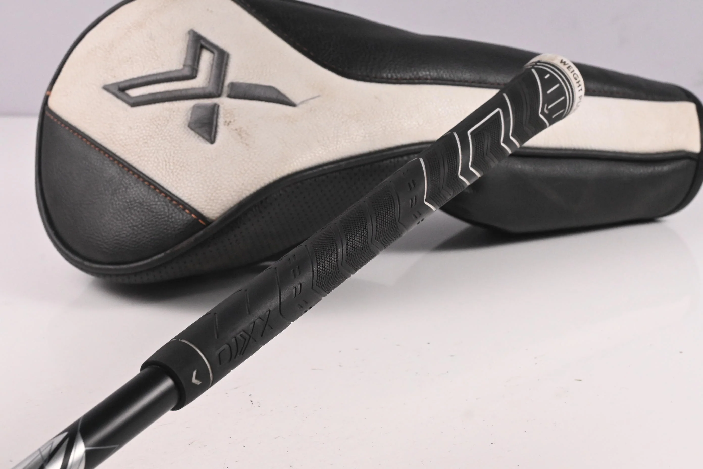 XXIO X Black Driver / 10.5 Degree / Regular Flex Miyazaki AX-1 44 Shaft - Image 8