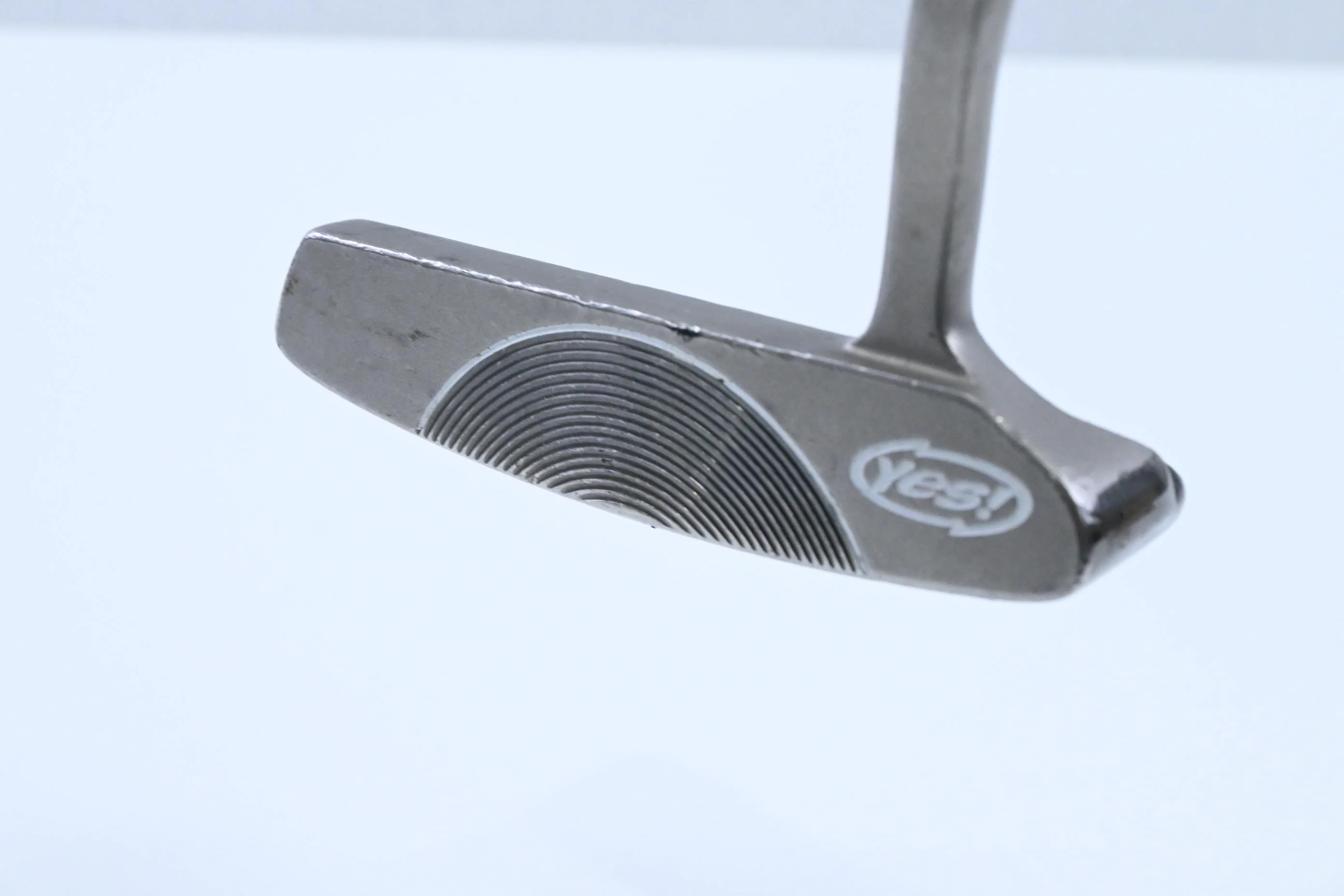 Yes! C-Groove Tracy II Putter / 33 Inch - Image 2