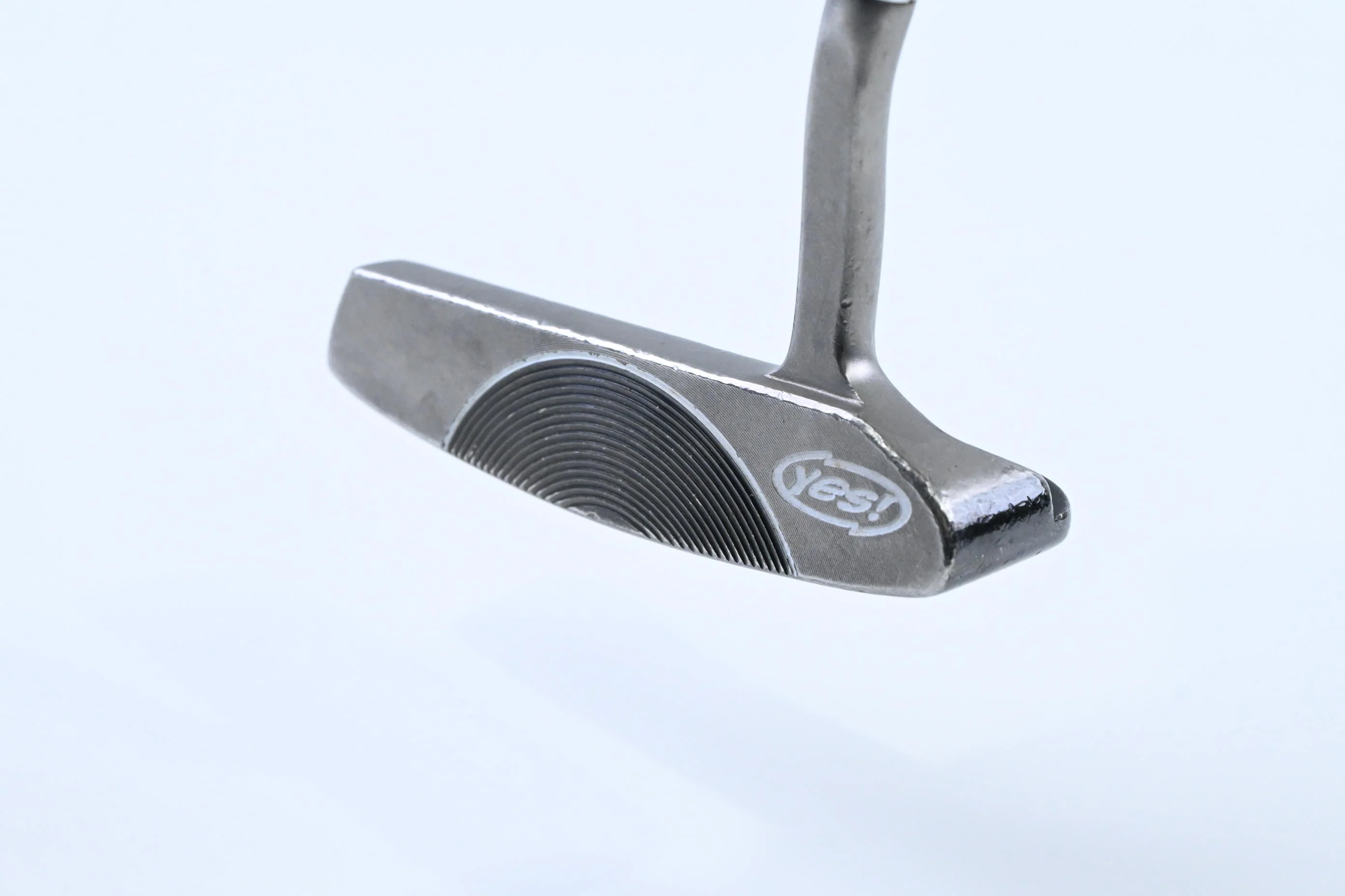 Yes! C-Groove Tracy II Putter / 34 Inch - Image 2