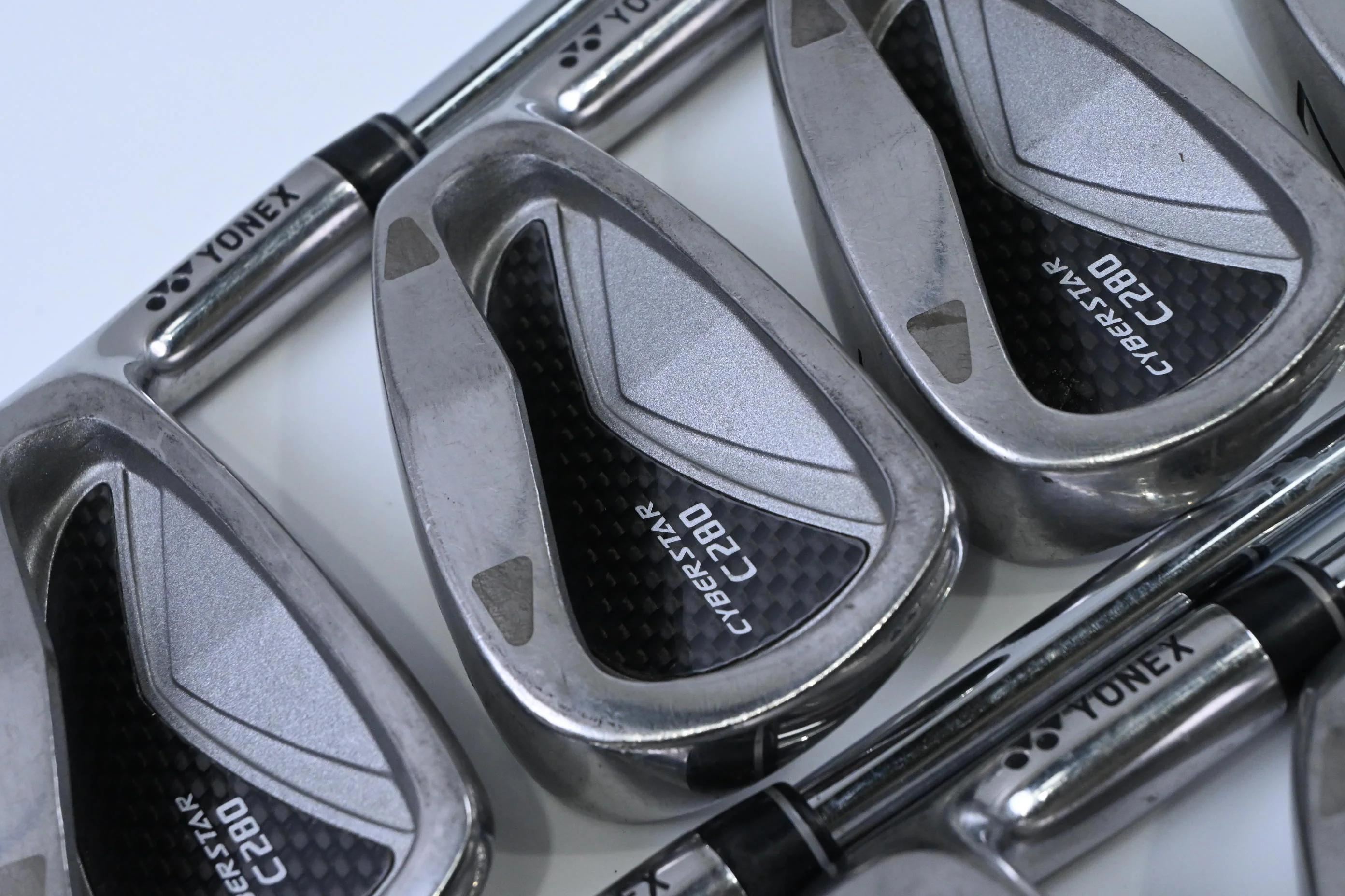 Yonex Cyberstar C280 Irons / 4-PW+SW / Stiff Flex Yonex Cyberstar Shafts