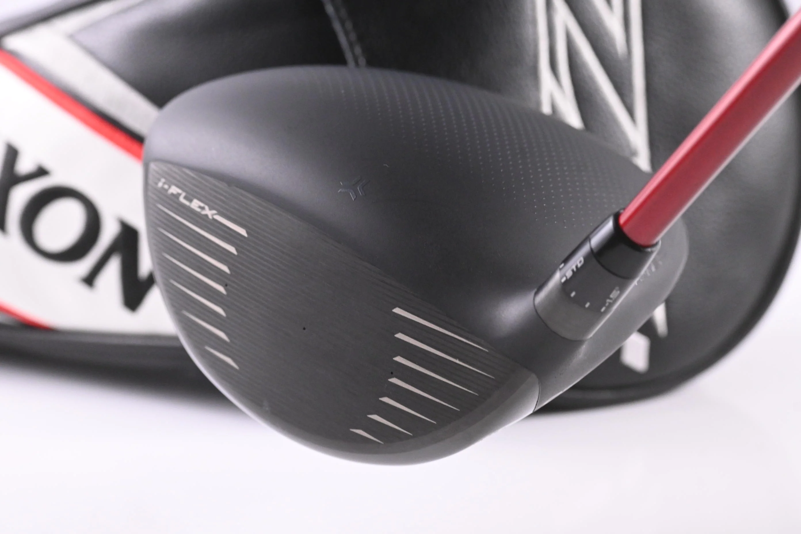 Srixon ZXi MAX Driver / 12 Degree / Regular Flex Denali Red 50 Shaft - Image 4